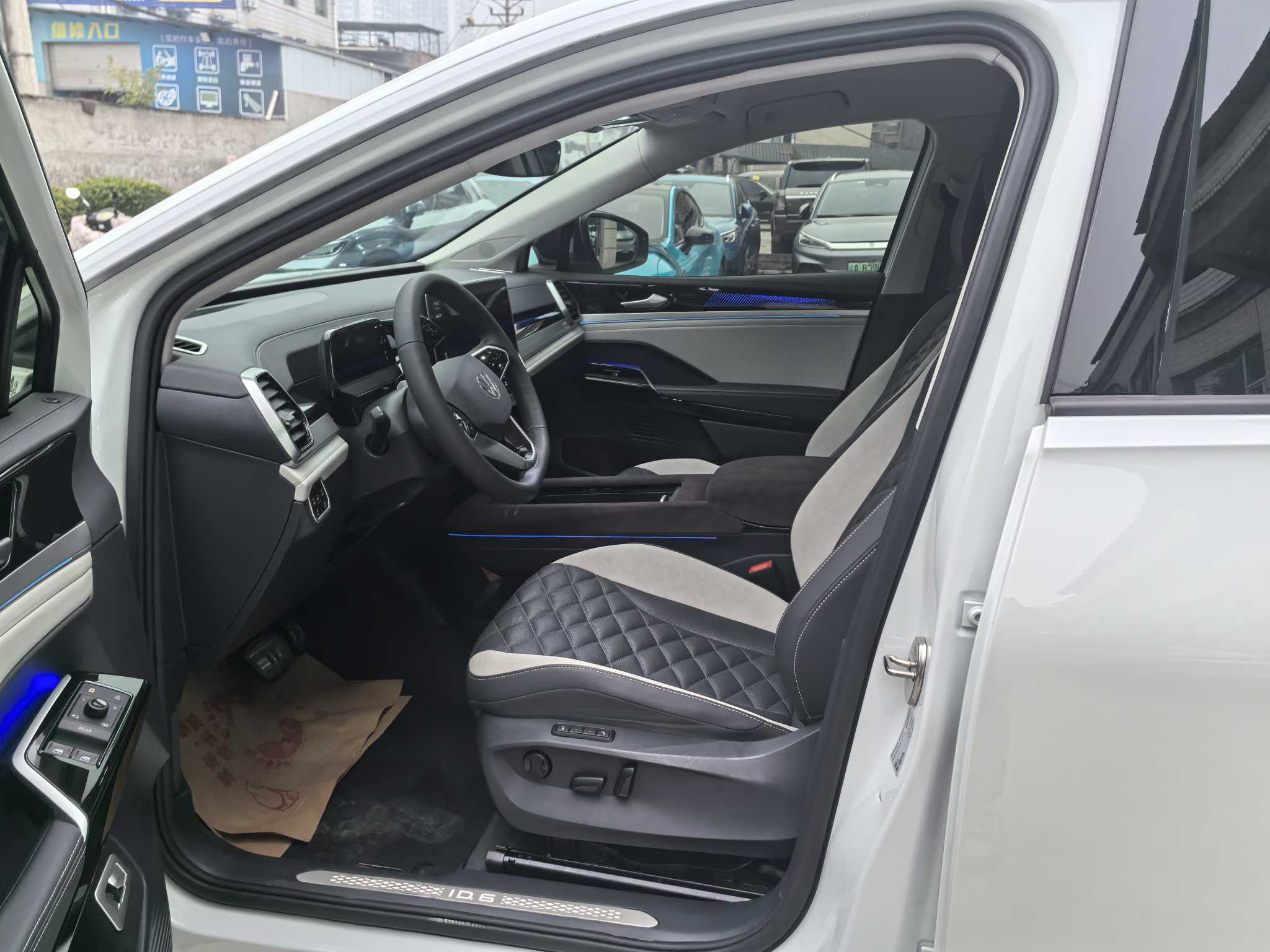 Volkswagen ID.6 Crozz 2022 #9 Volkswagen ID.6 Crozz 2022 immagine di auto #9