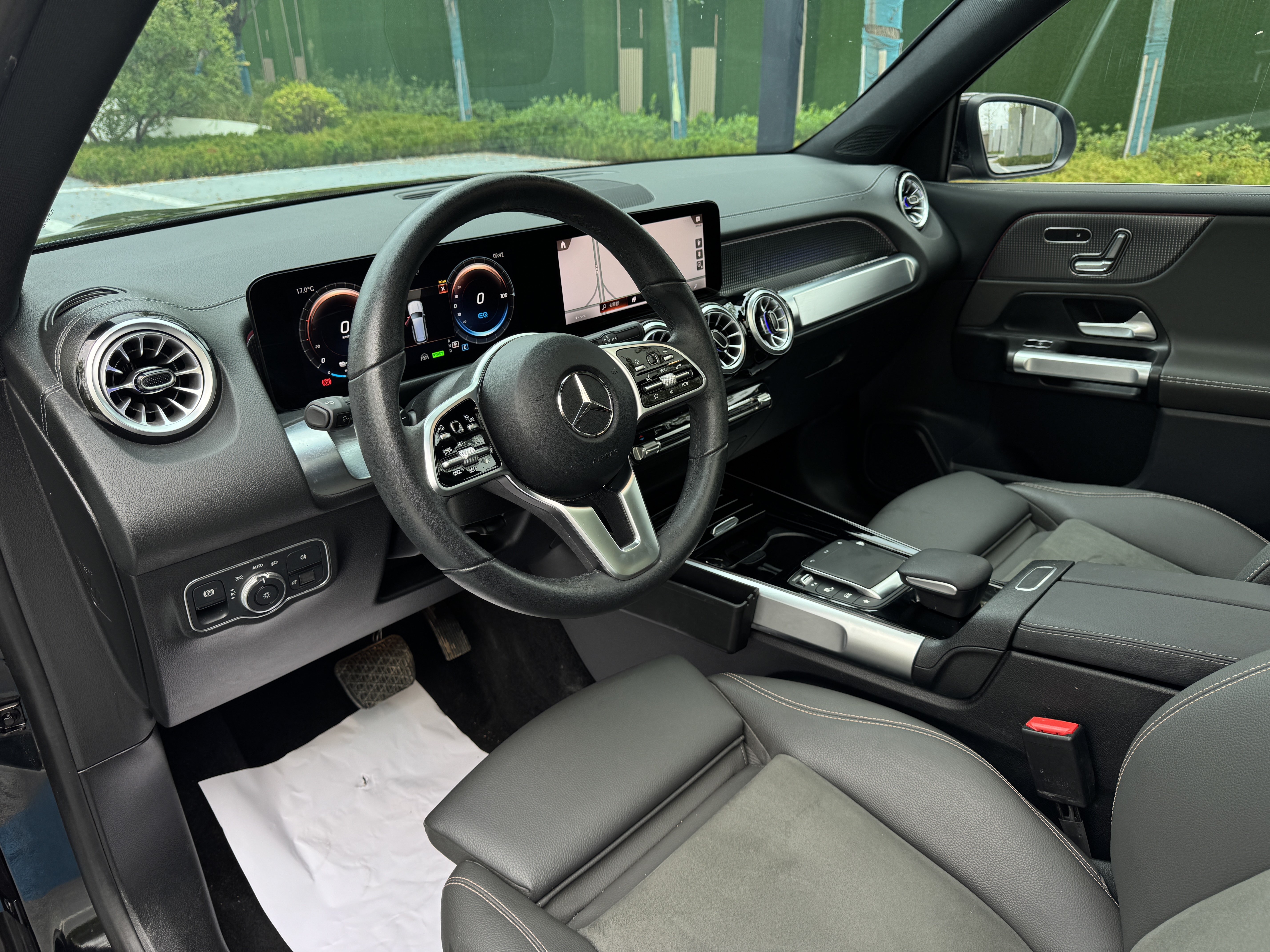 Mercedes-Benz EQB Class 2022 car image #9