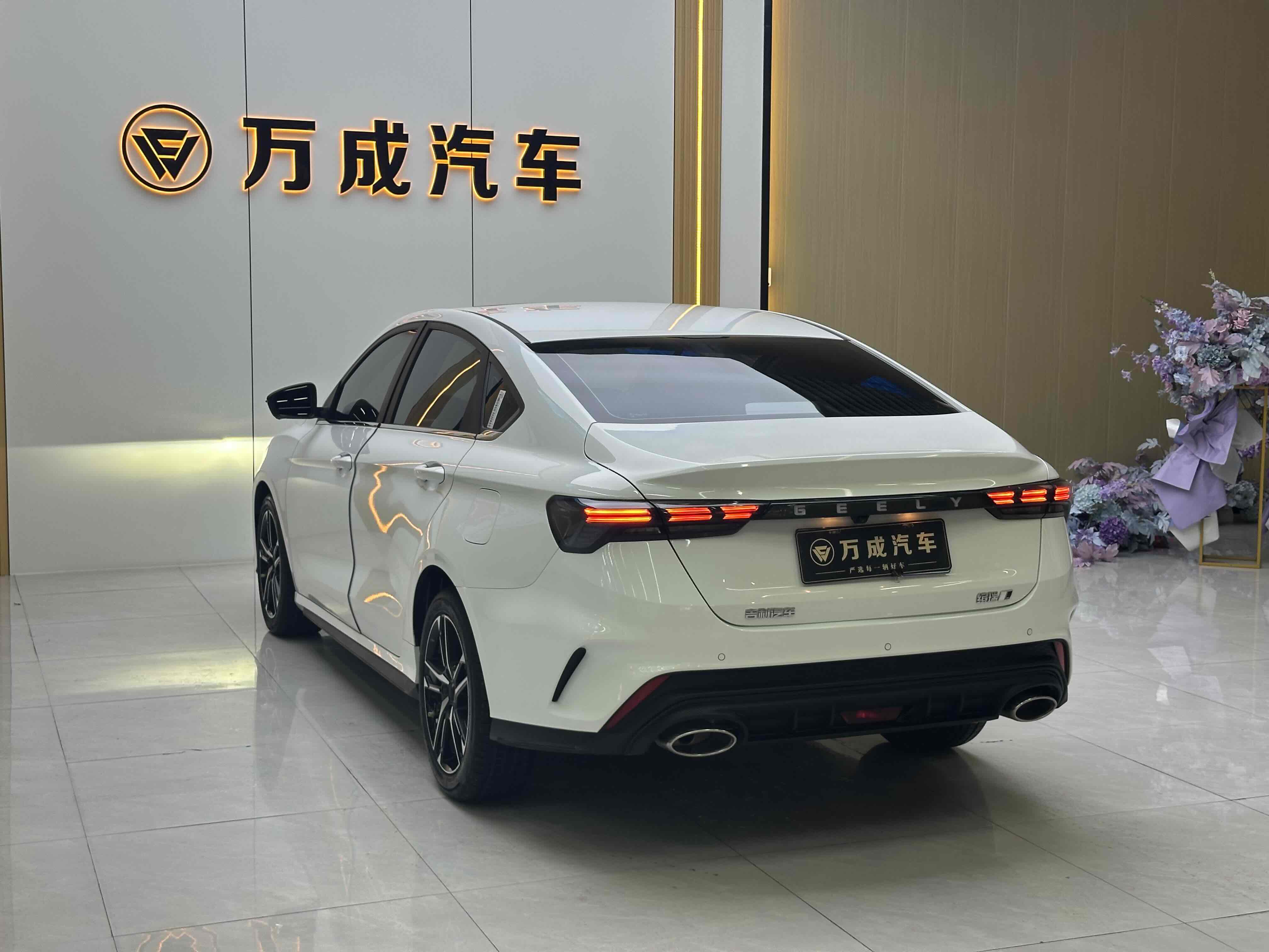 GEELY Binray 2022 car image #9