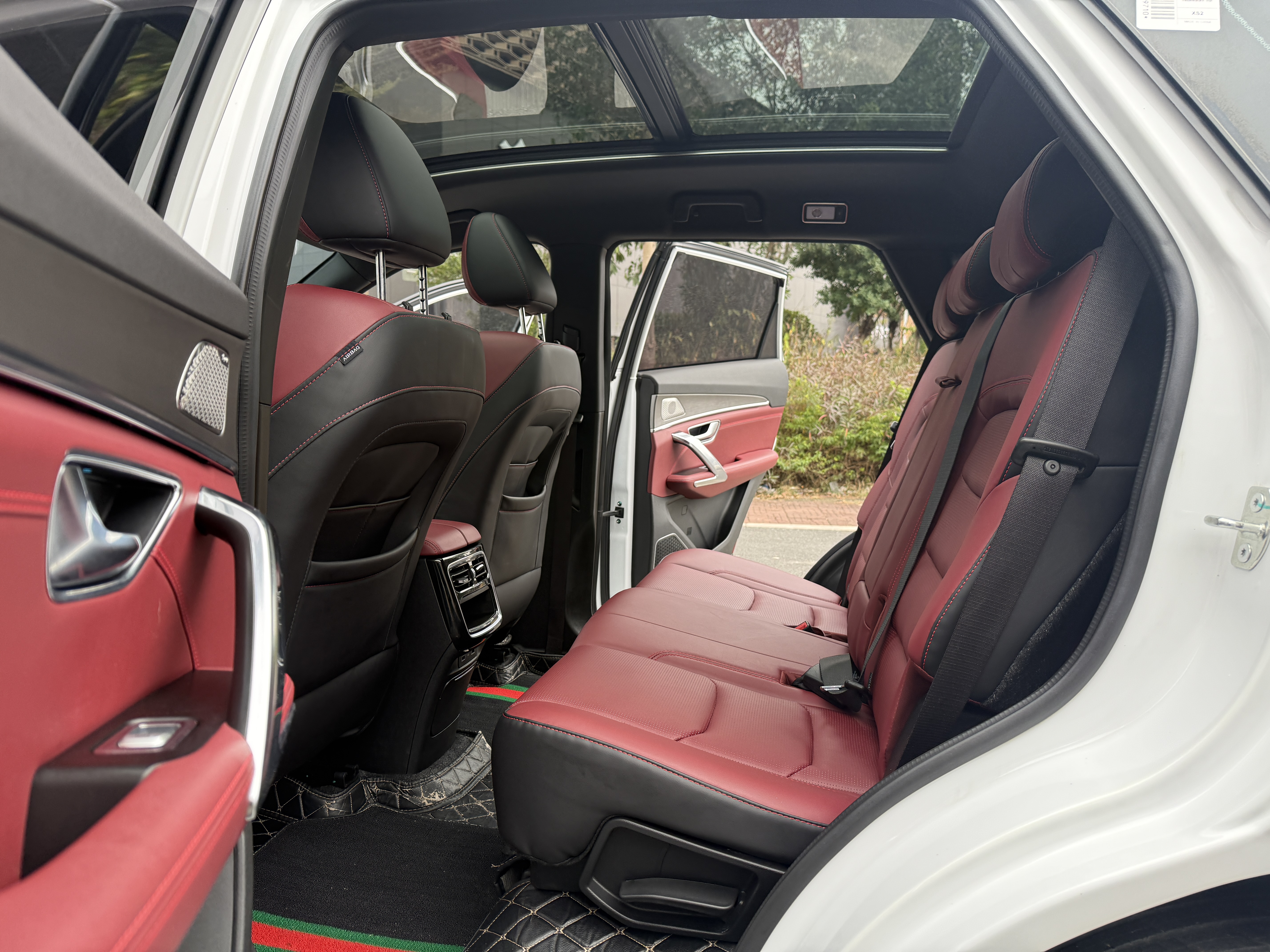 Jetour X70 PLUS 2023 car image #9