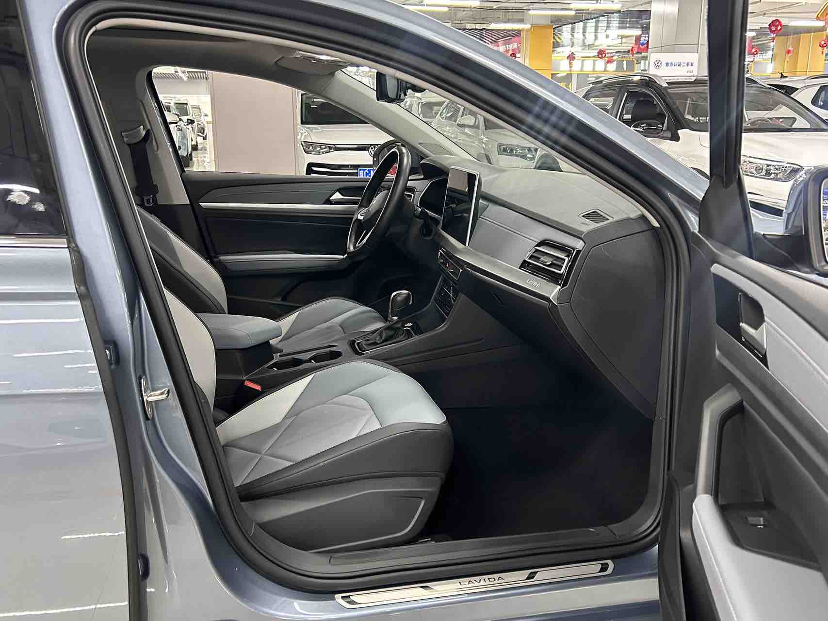 Volkswagen Lavida 2022 car image #9