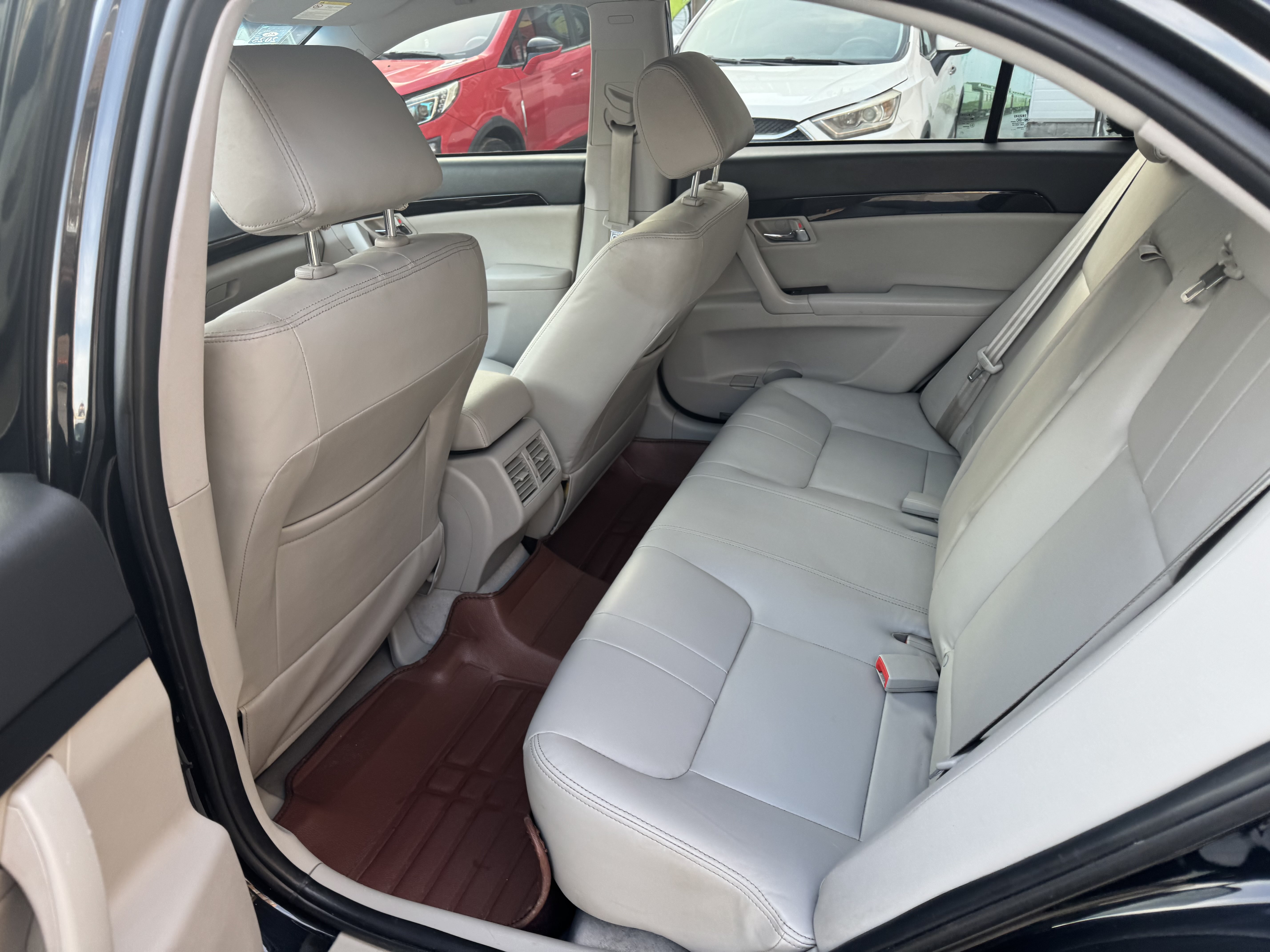 GEELY EC8 2014 car image #9