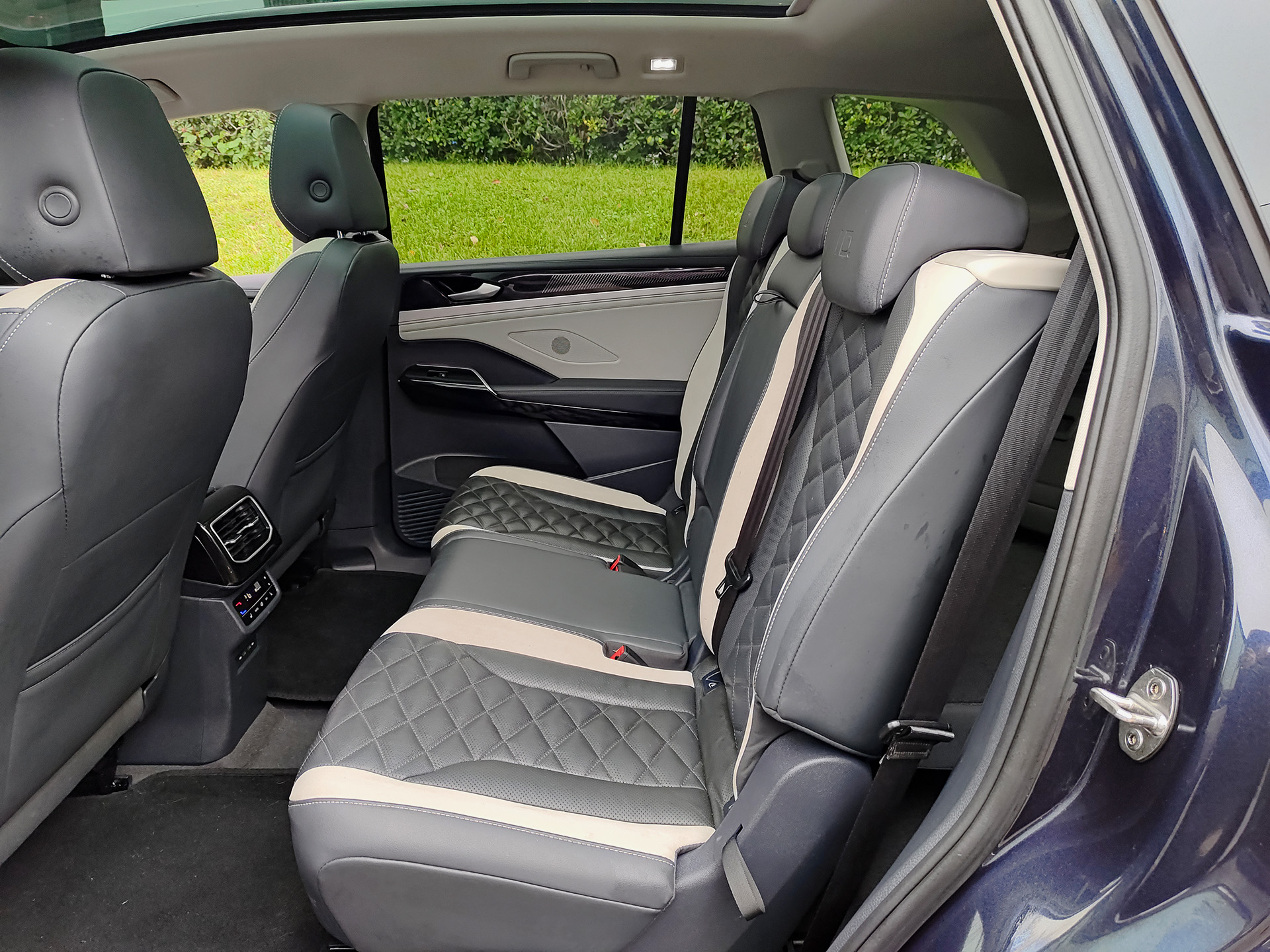 Volkswagen ID.6 Crozz 2023 #9 Volkswagen ID.6 Crozz 2023 immagine di auto #9