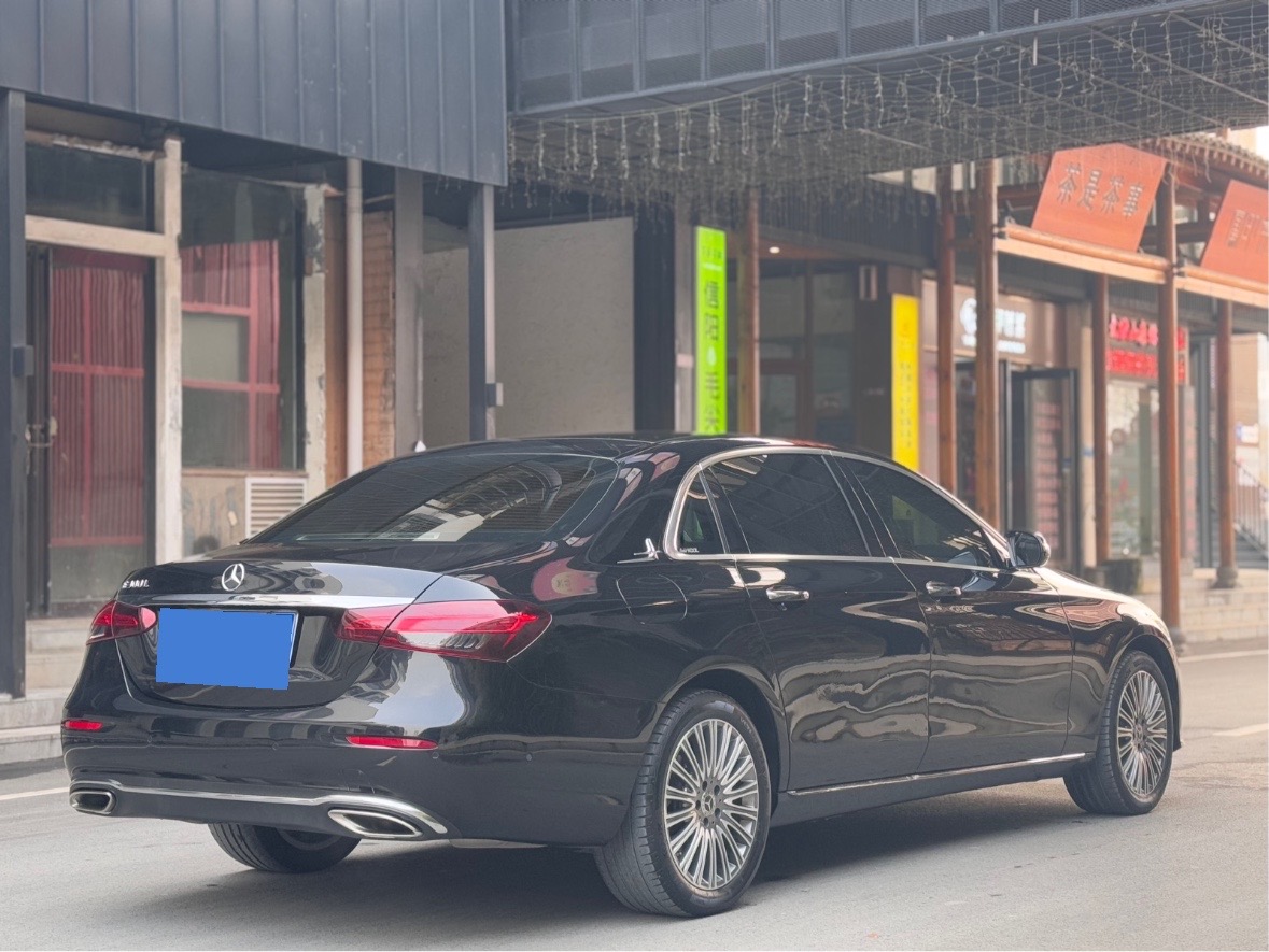 Mercedes-Benz E Class 2022 car image #9