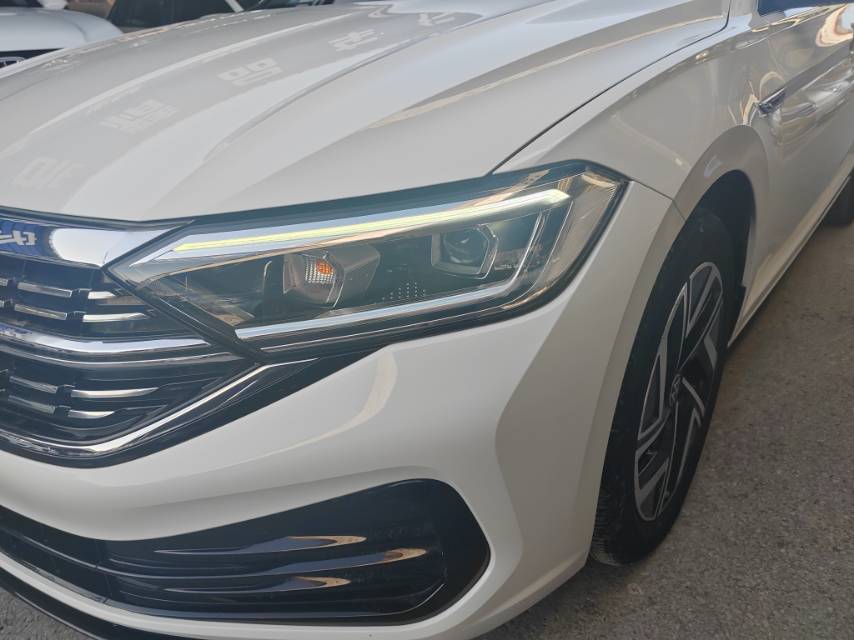 Volkswagen Sagitar 2022 car image #9