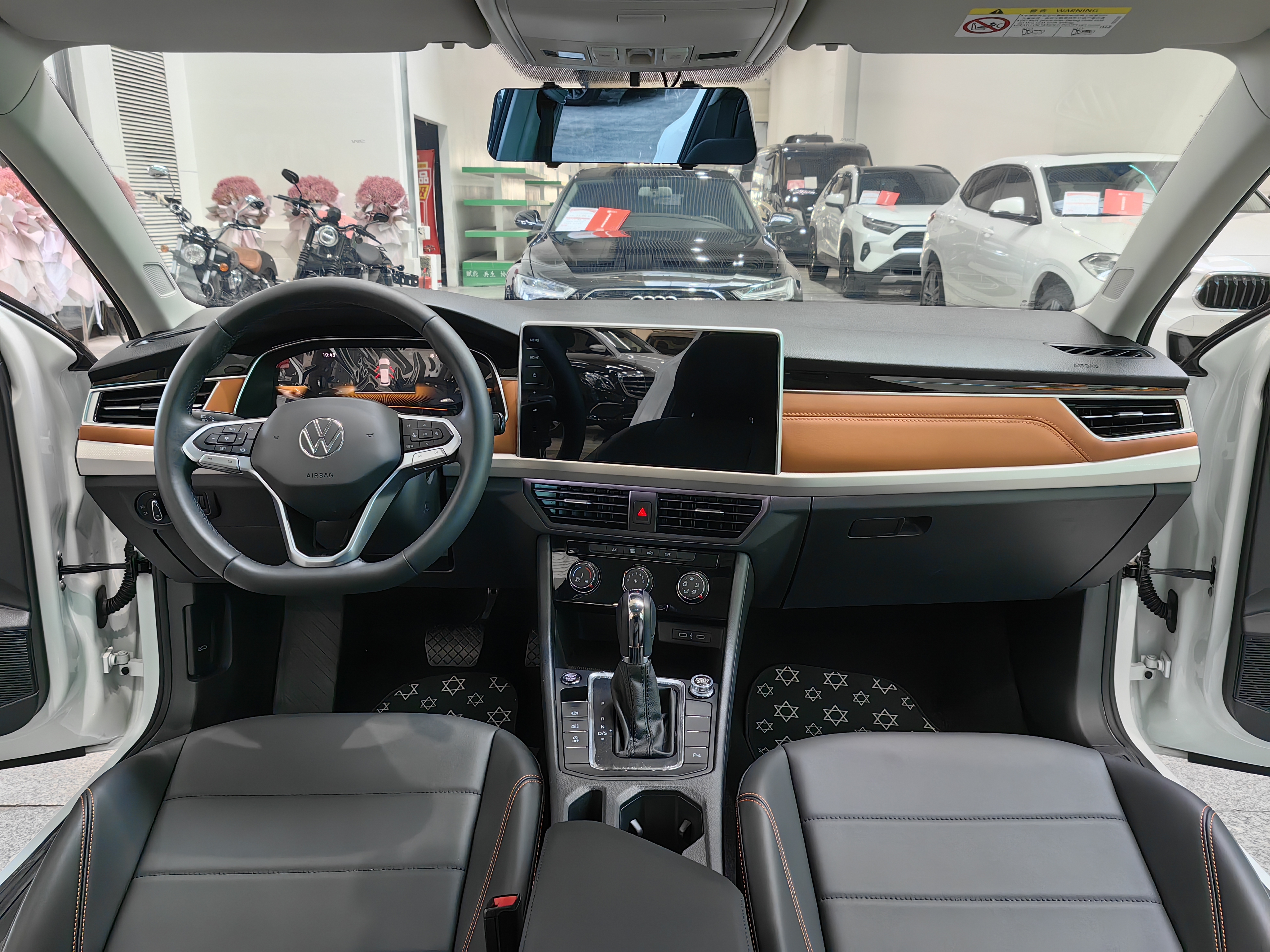 Volkswagen Bora 2022 car image #9
