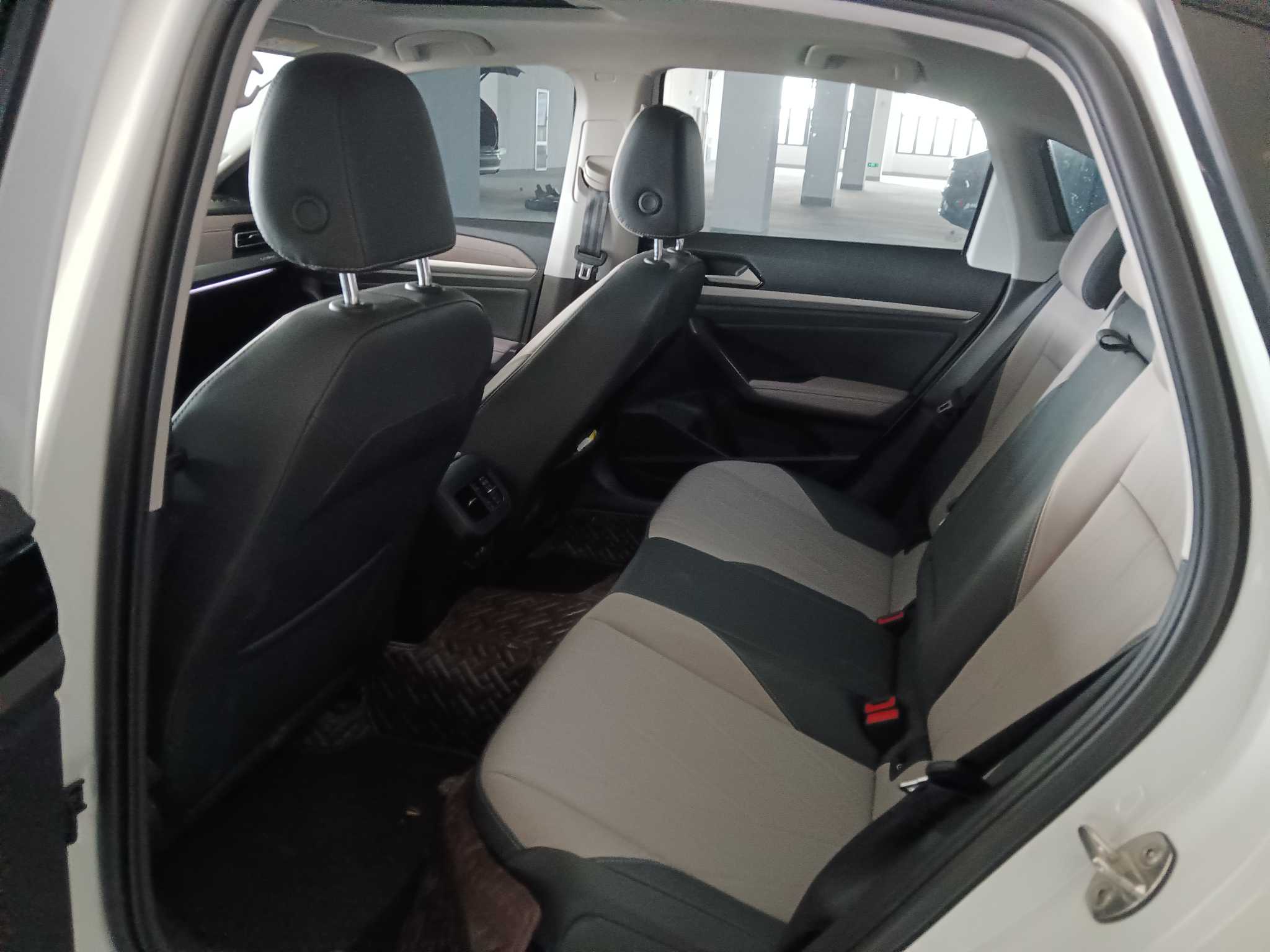Volkswagen Lavida 2023 car image #9