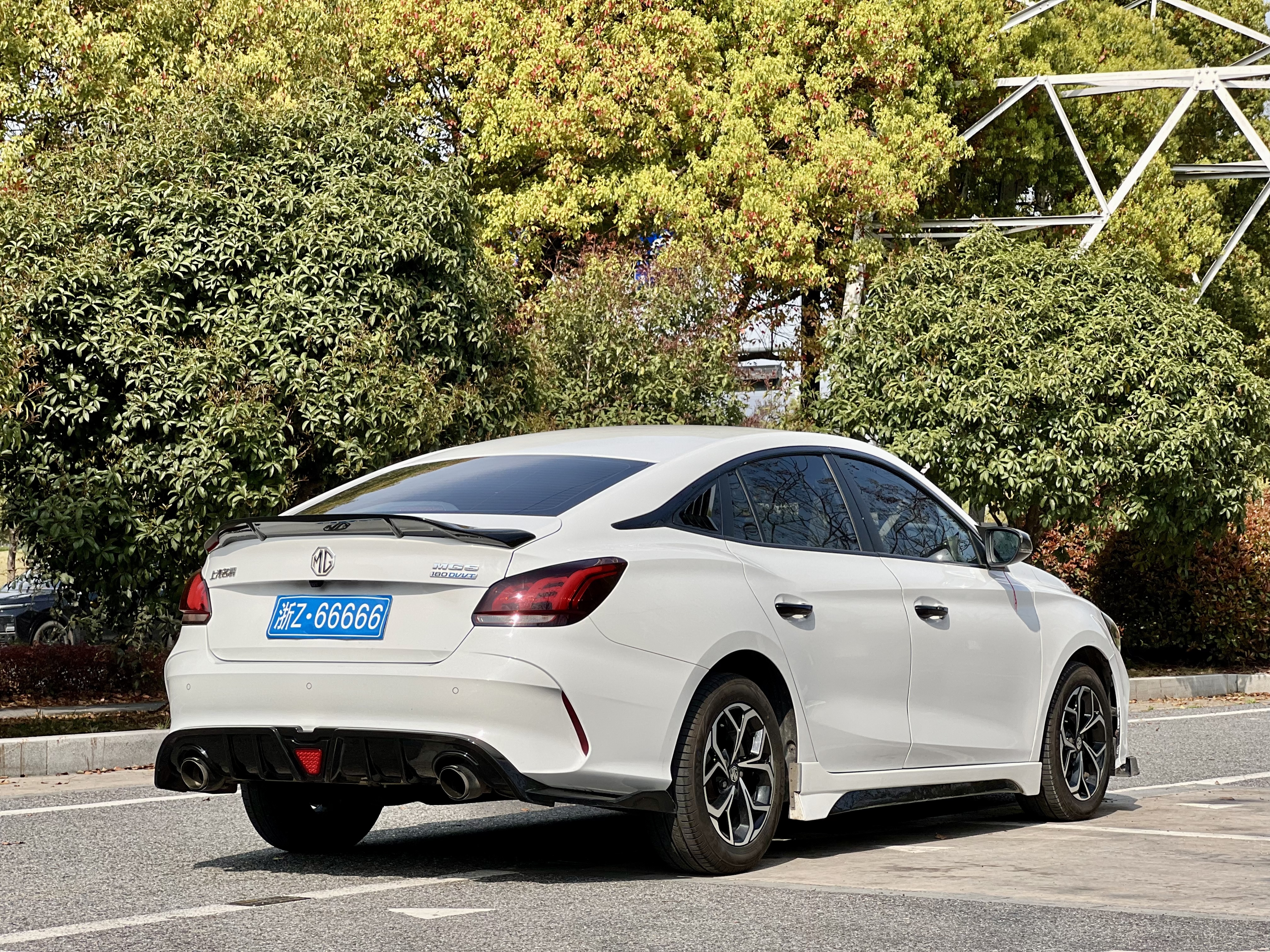 MG 5 2022 immagine di auto #9