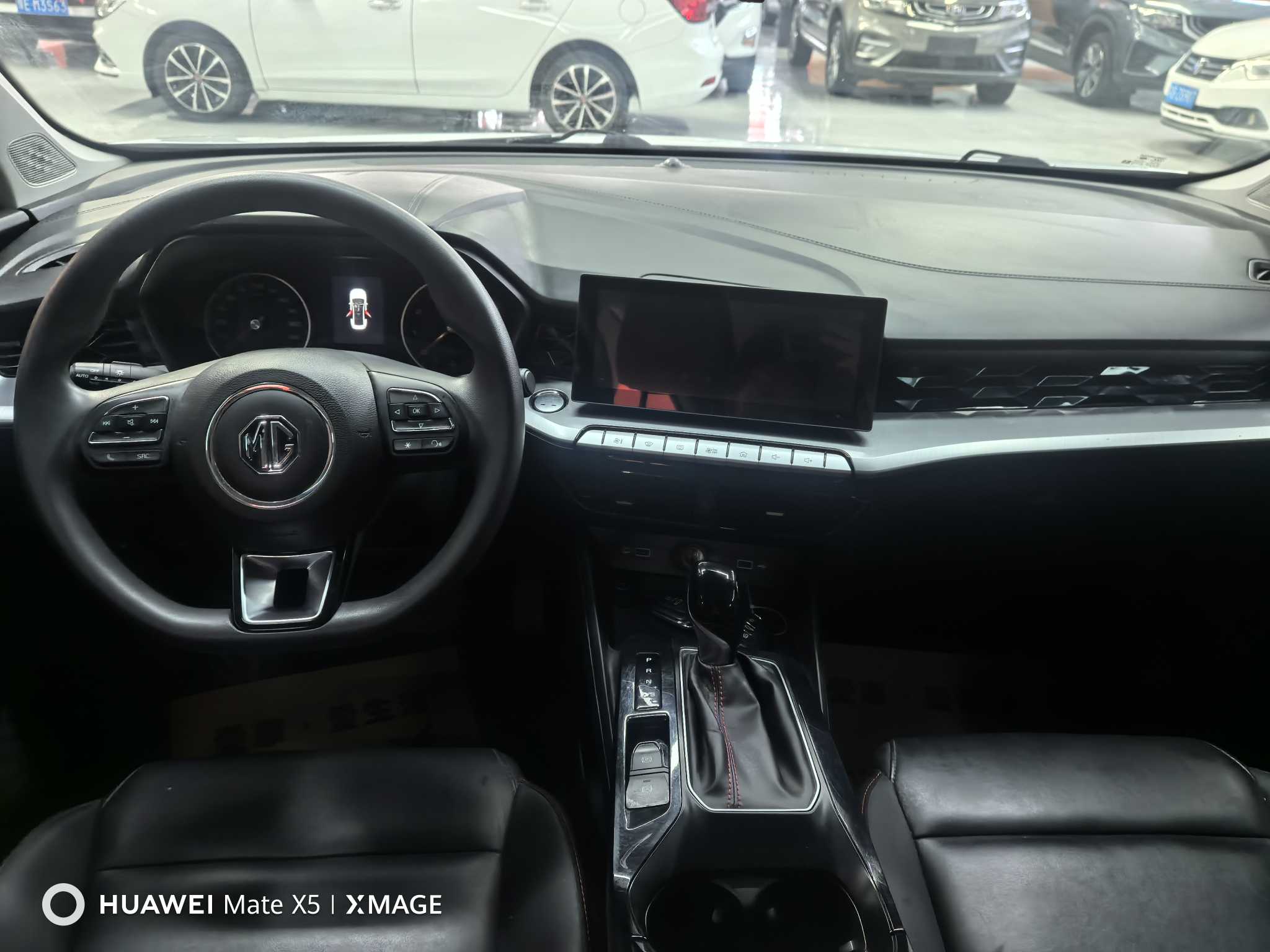 5 2023 immagine di auto #9