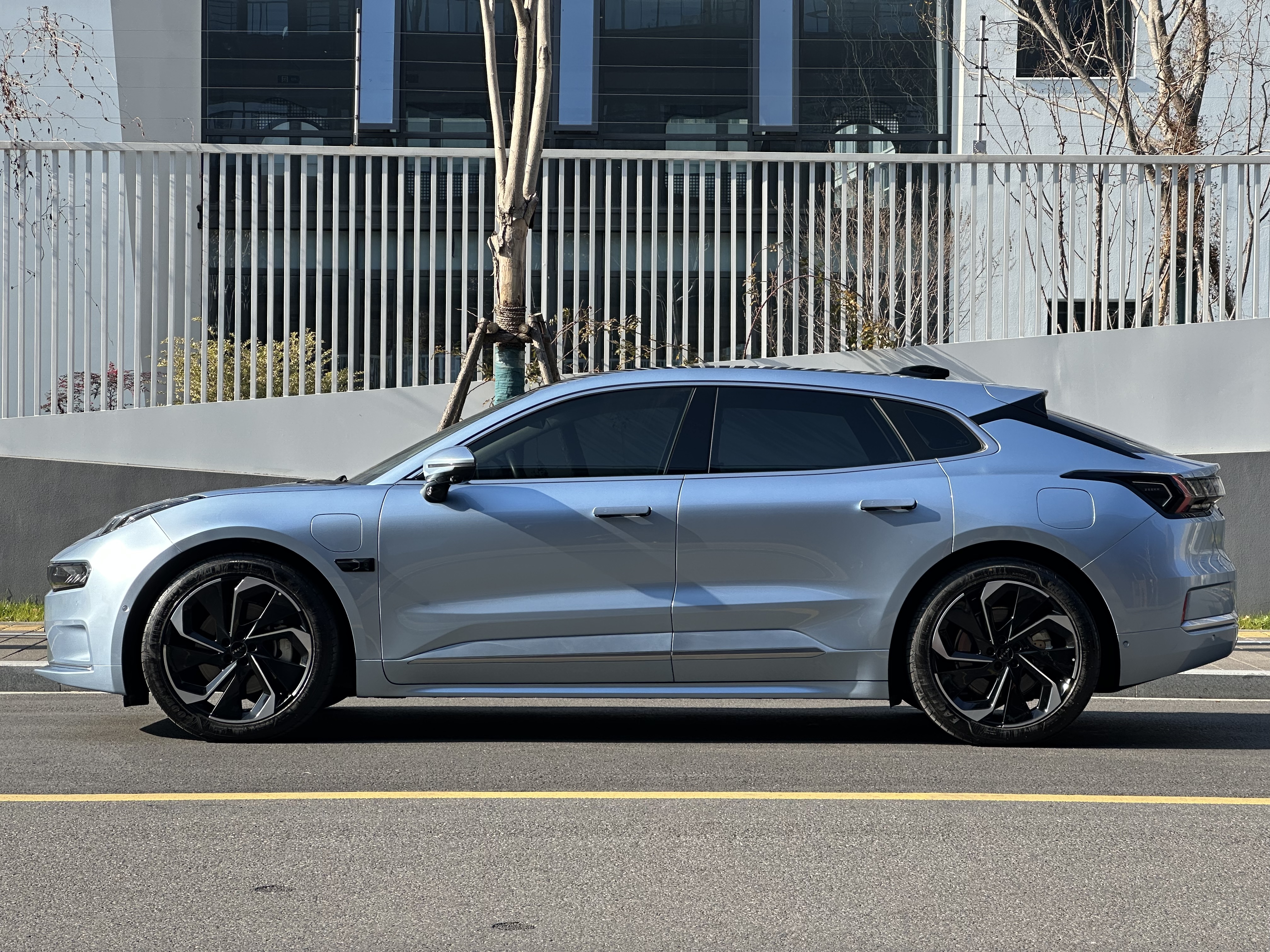 极氪 极氪001 2022 汽车图片 #9