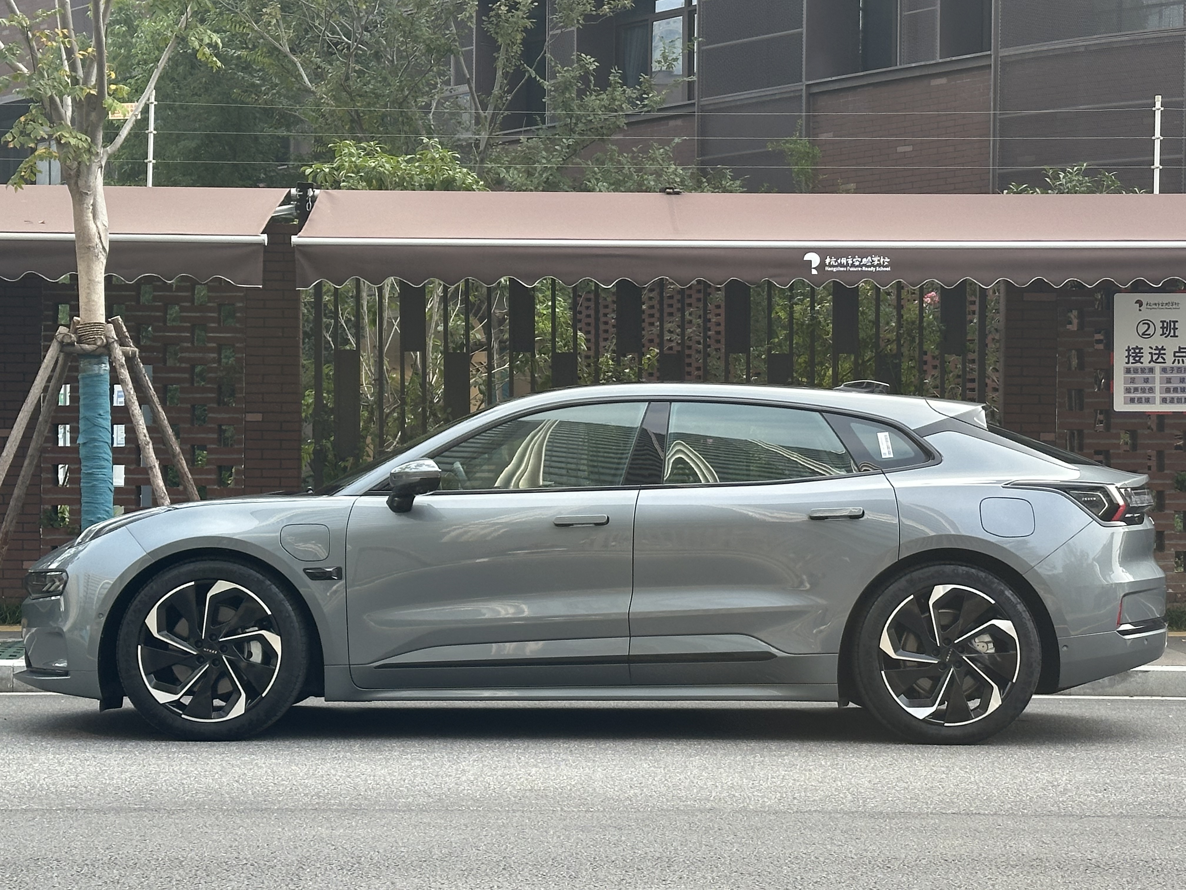 极氪 极氪001 2022 汽车图片 #9