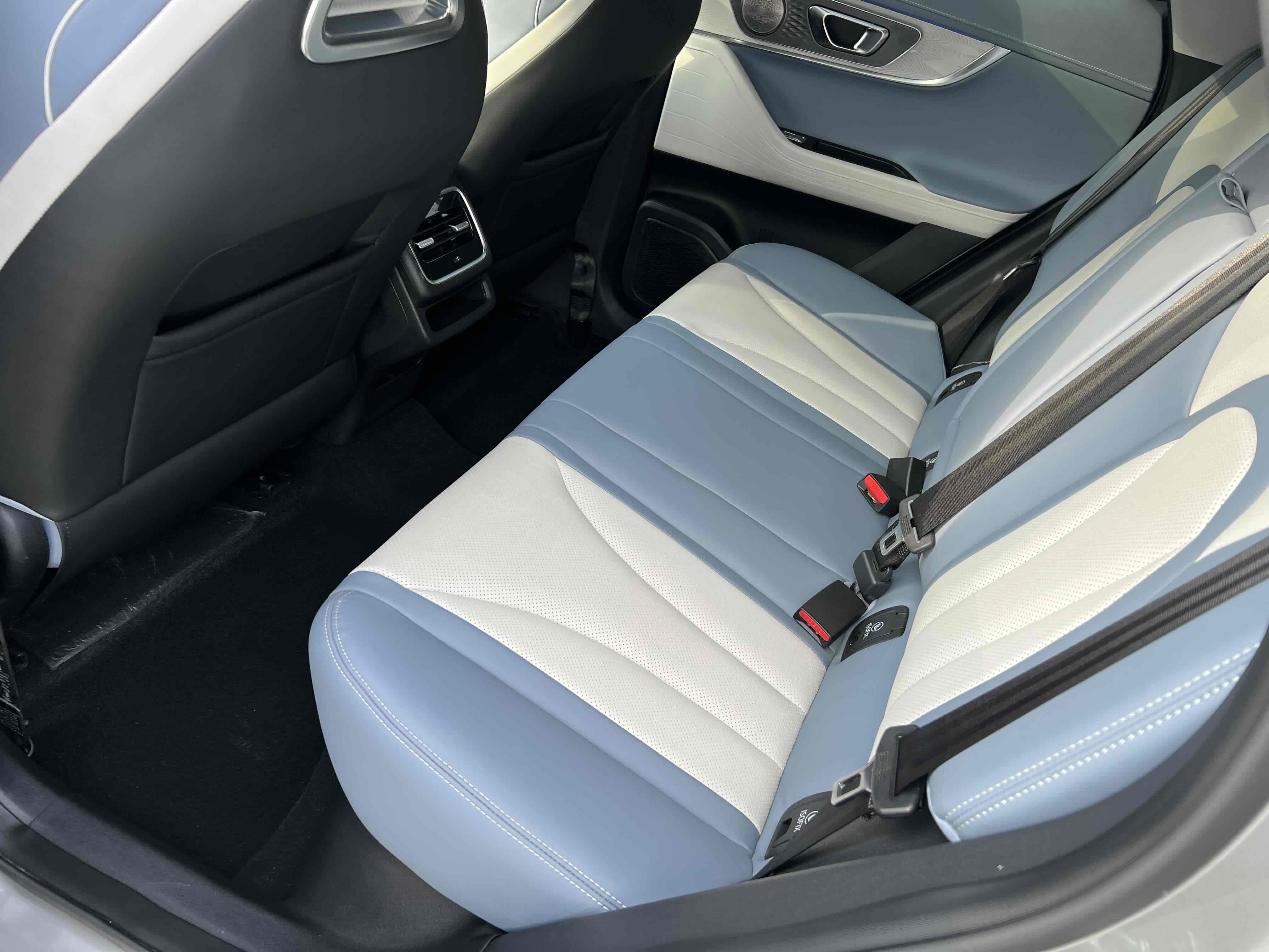 Chery Omoda 2022 car image #9