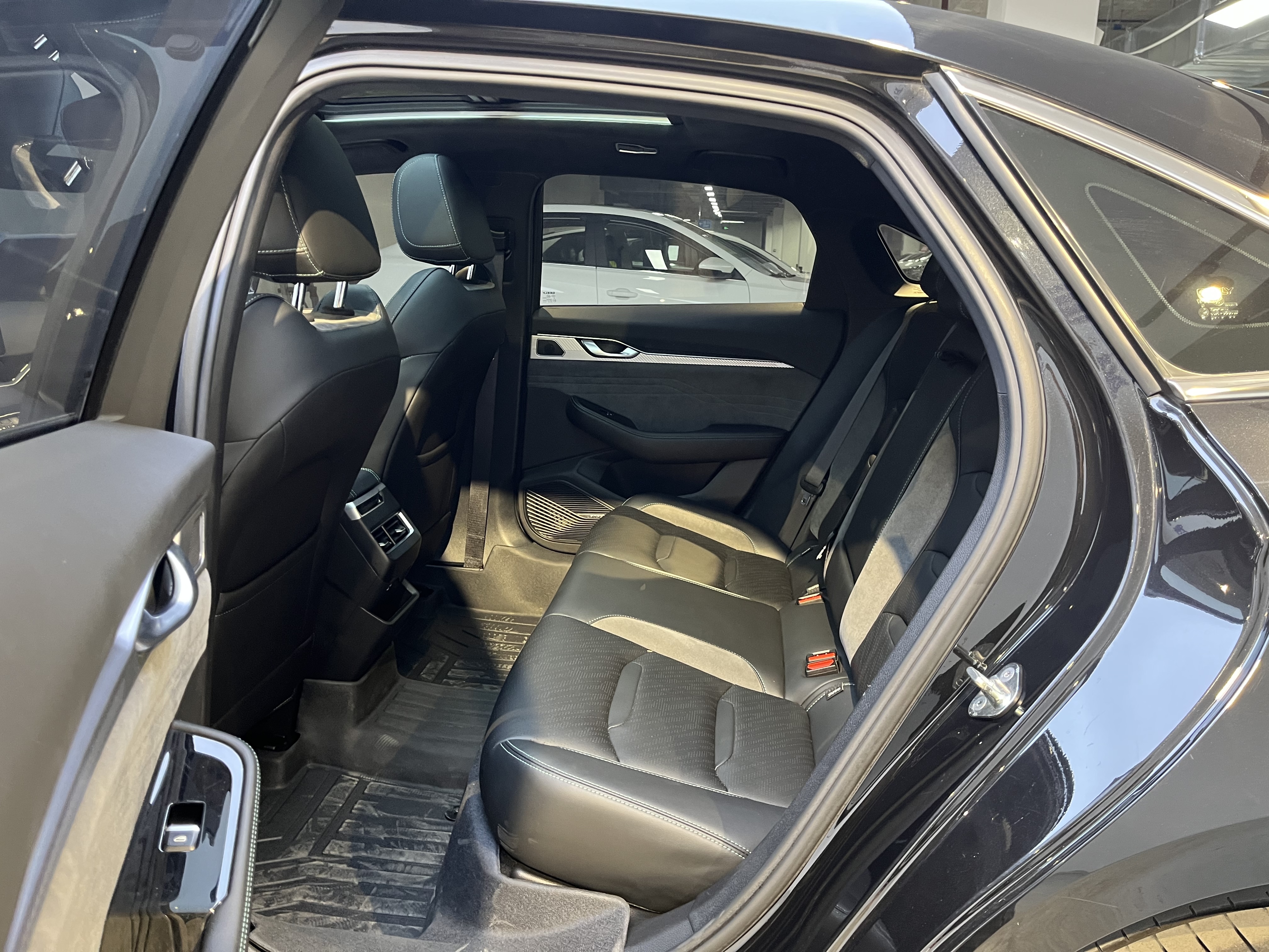 Preface 2023 #9 Preface 2023 immagine di auto #9