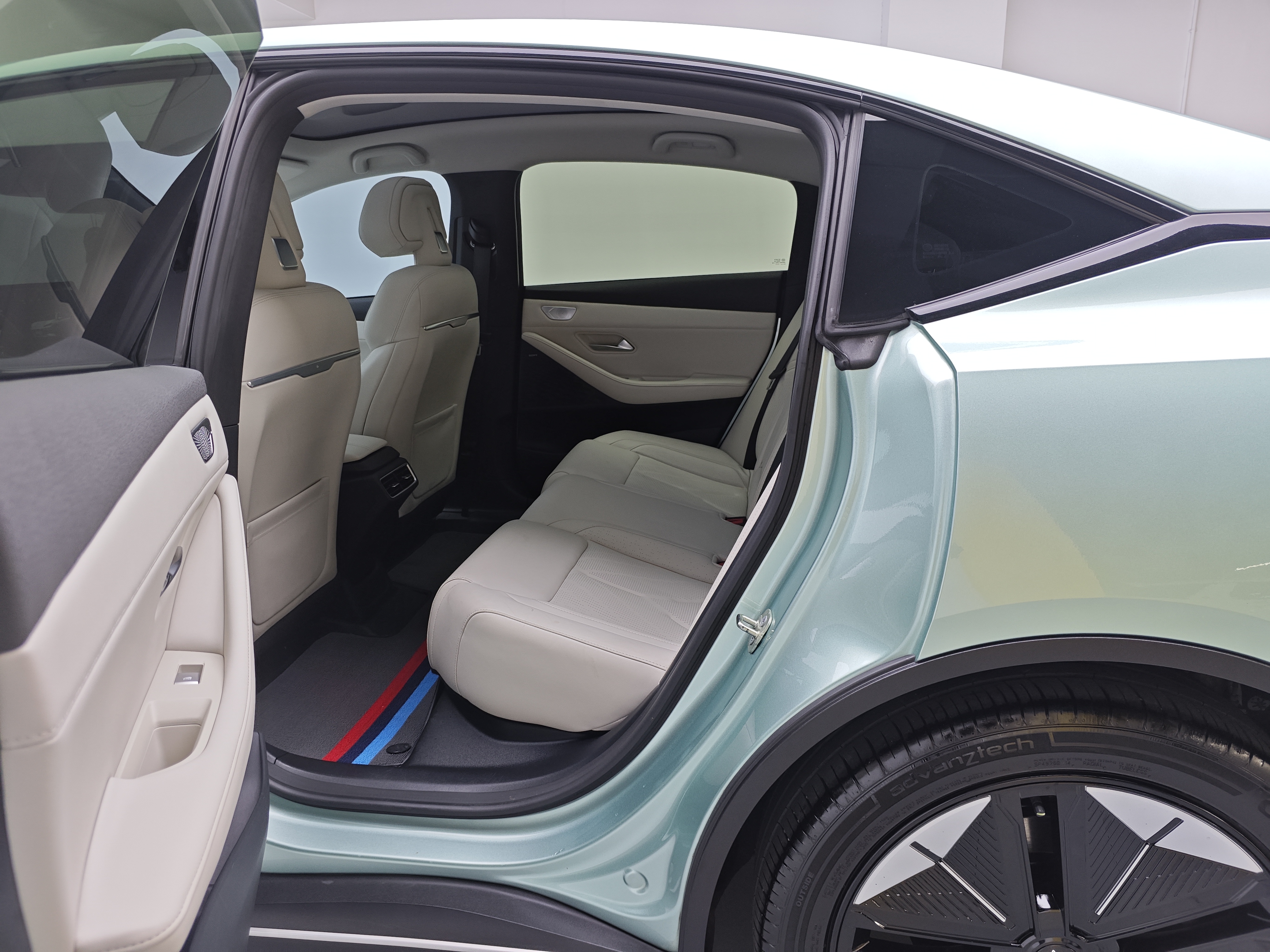 Deepal SL03 2022 car image #9