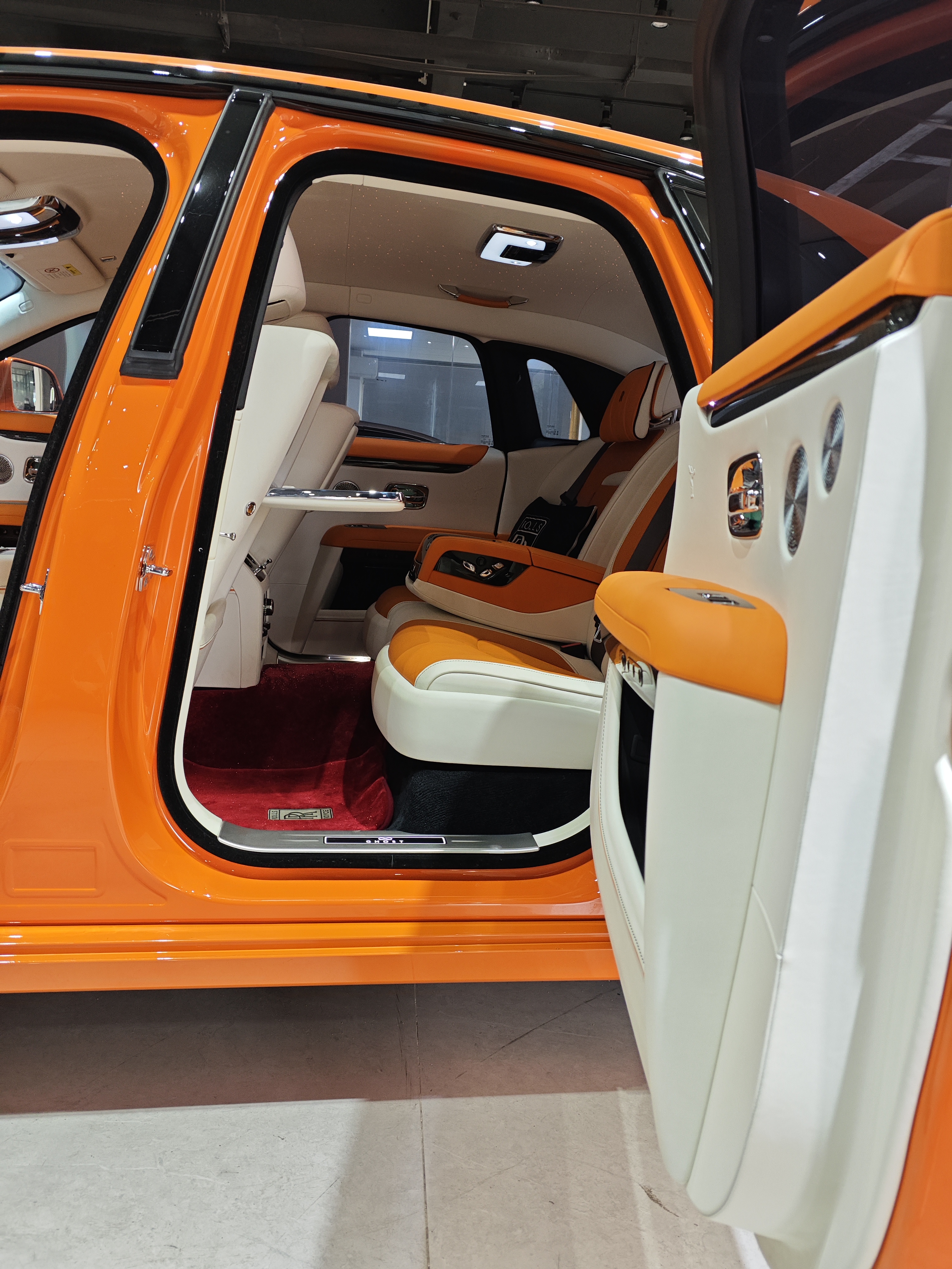 Volkswagen Ghost 2023 car image #9