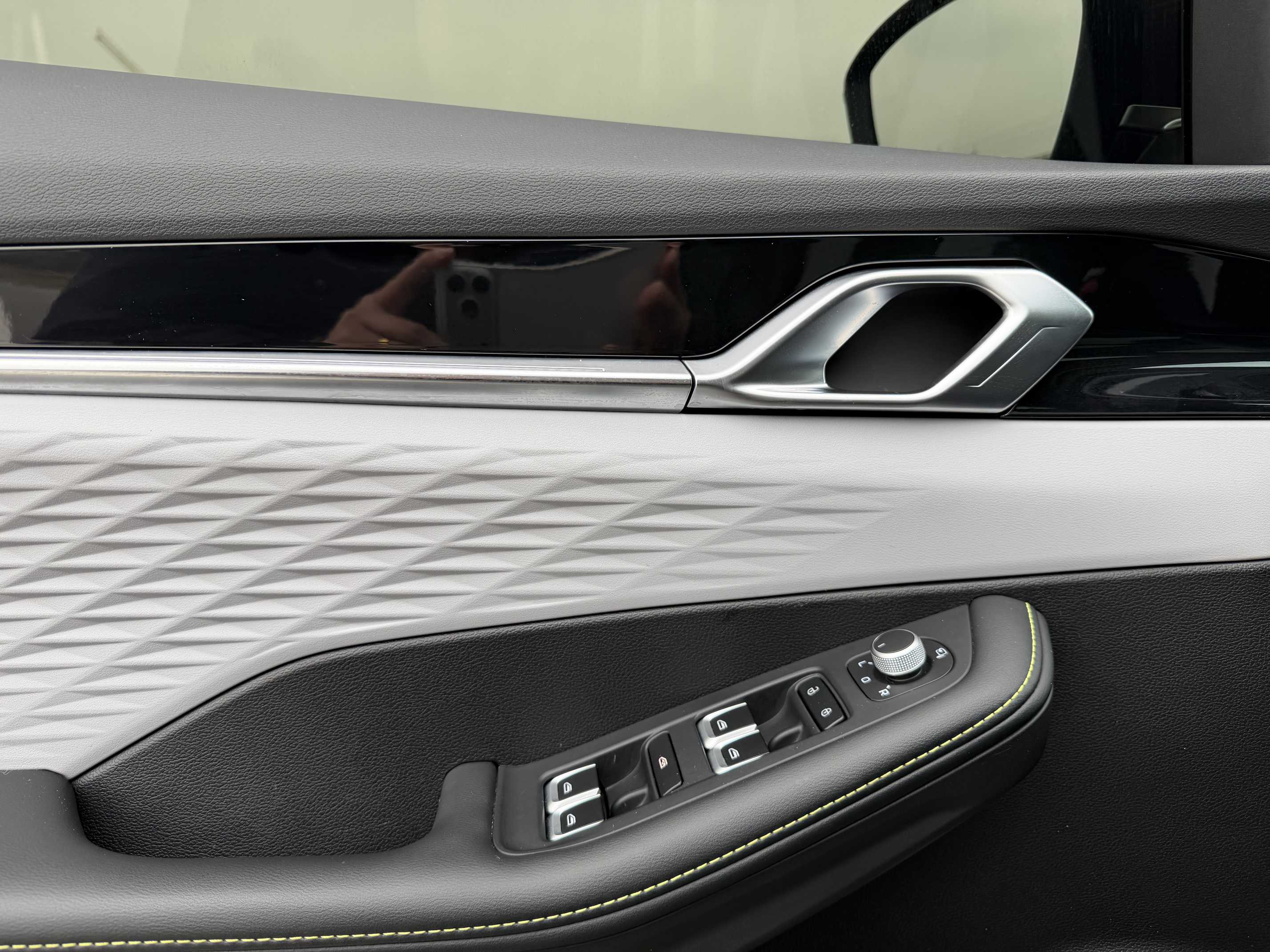 GEELY Coolray 2022 #9 GEELY Coolray 2022 car image #9