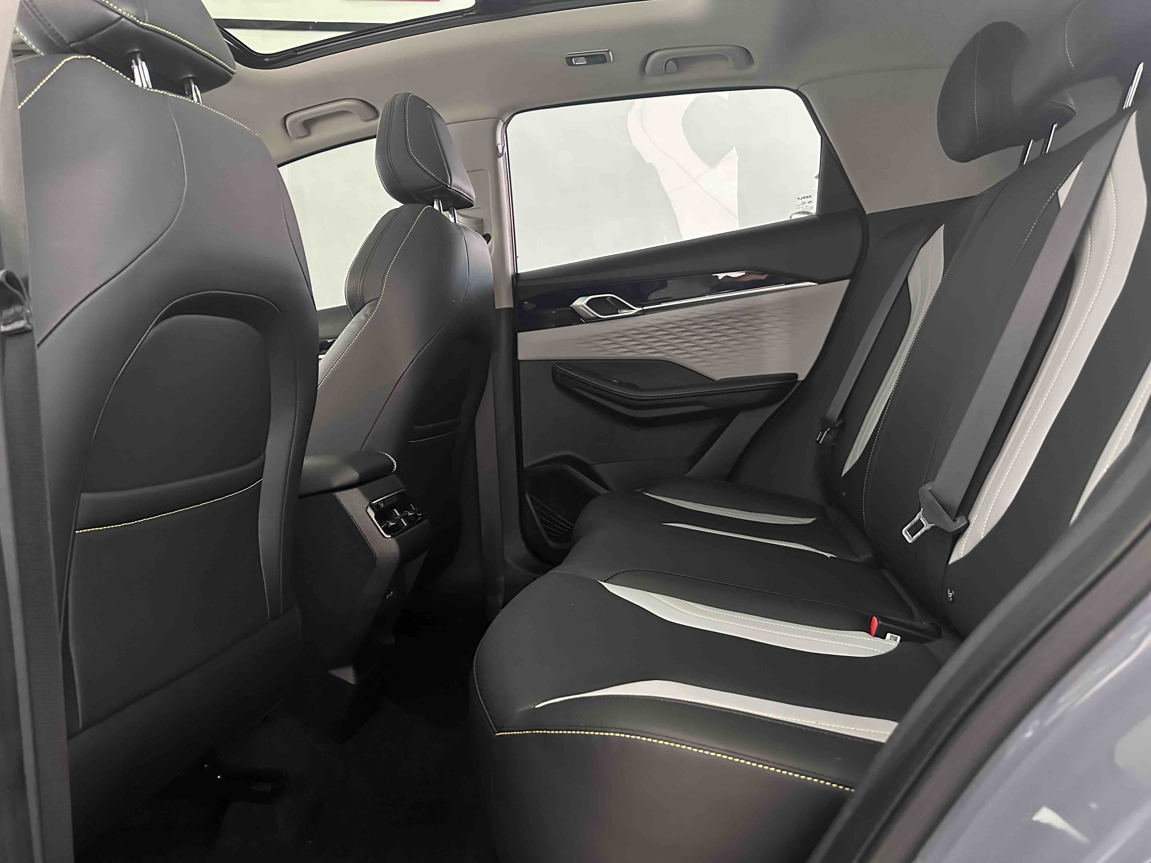 GEELY Coolray 2023 #9 GEELY Coolray 2023 car image #9