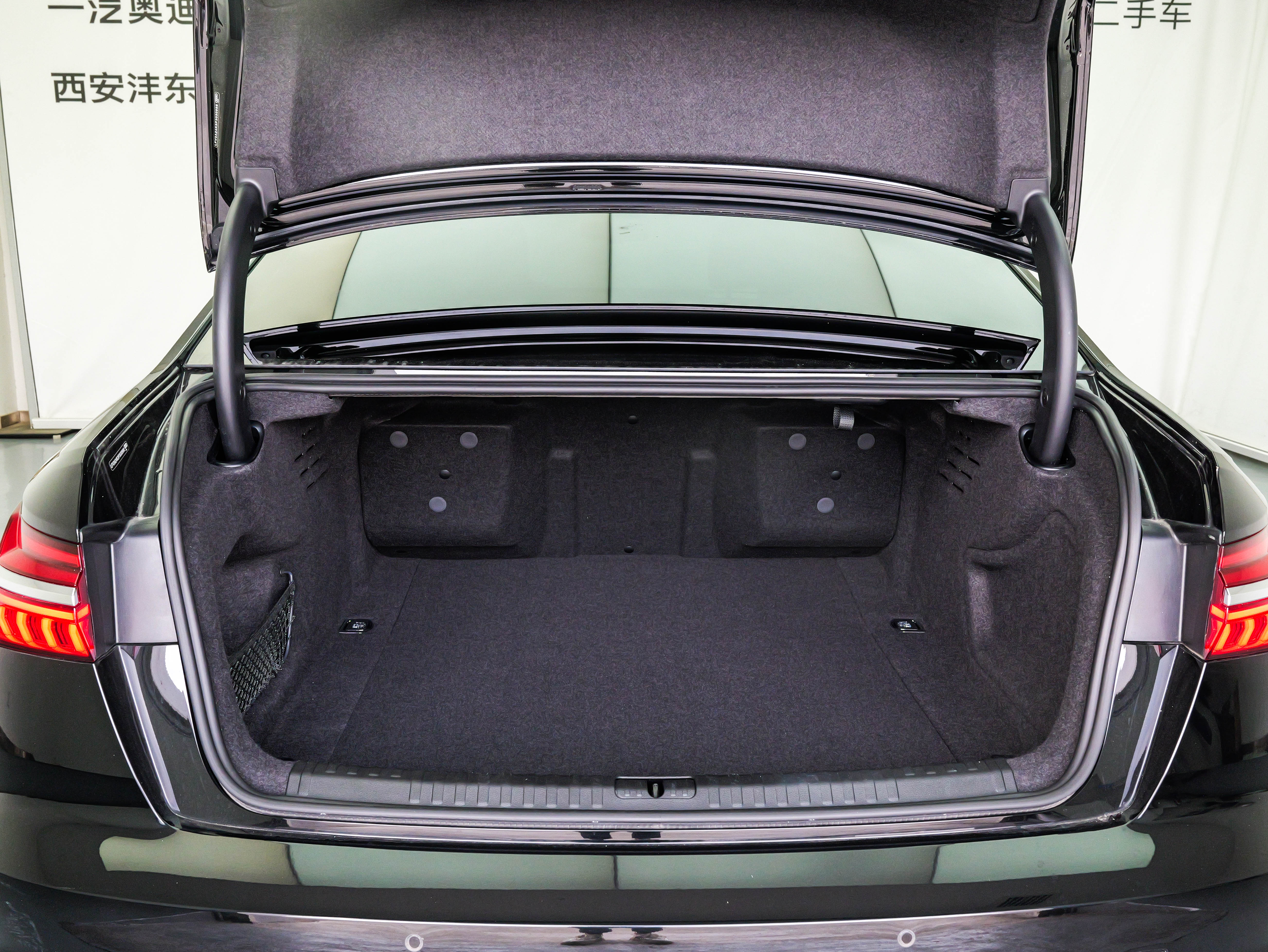 Audi A6L 2023 car image #9