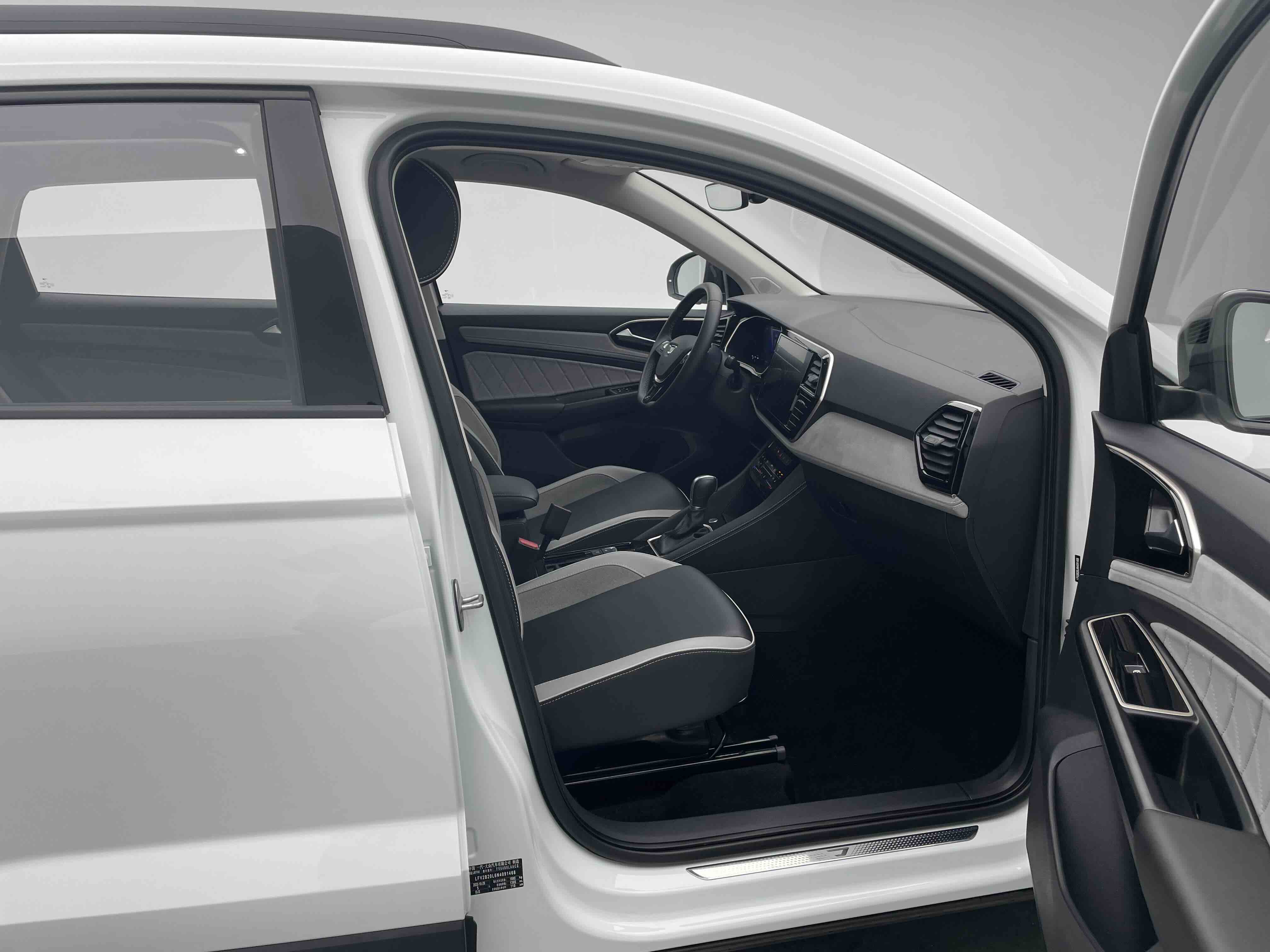 Jetta VS7 2022 car image #9