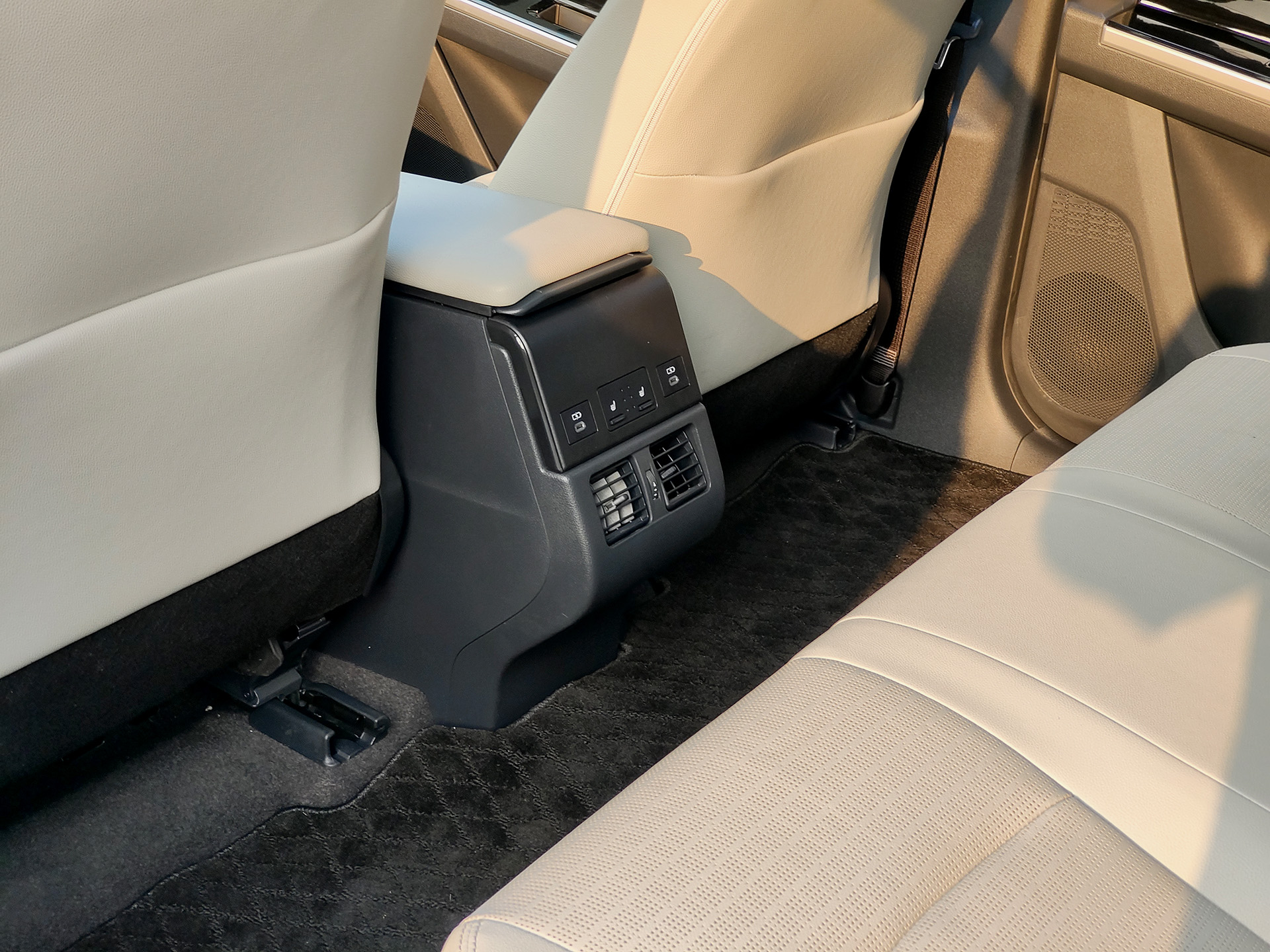 丰田 一汽丰田bZ4X 2023 #9 丰田 一汽丰田bZ4X 2023 汽车图片 #9