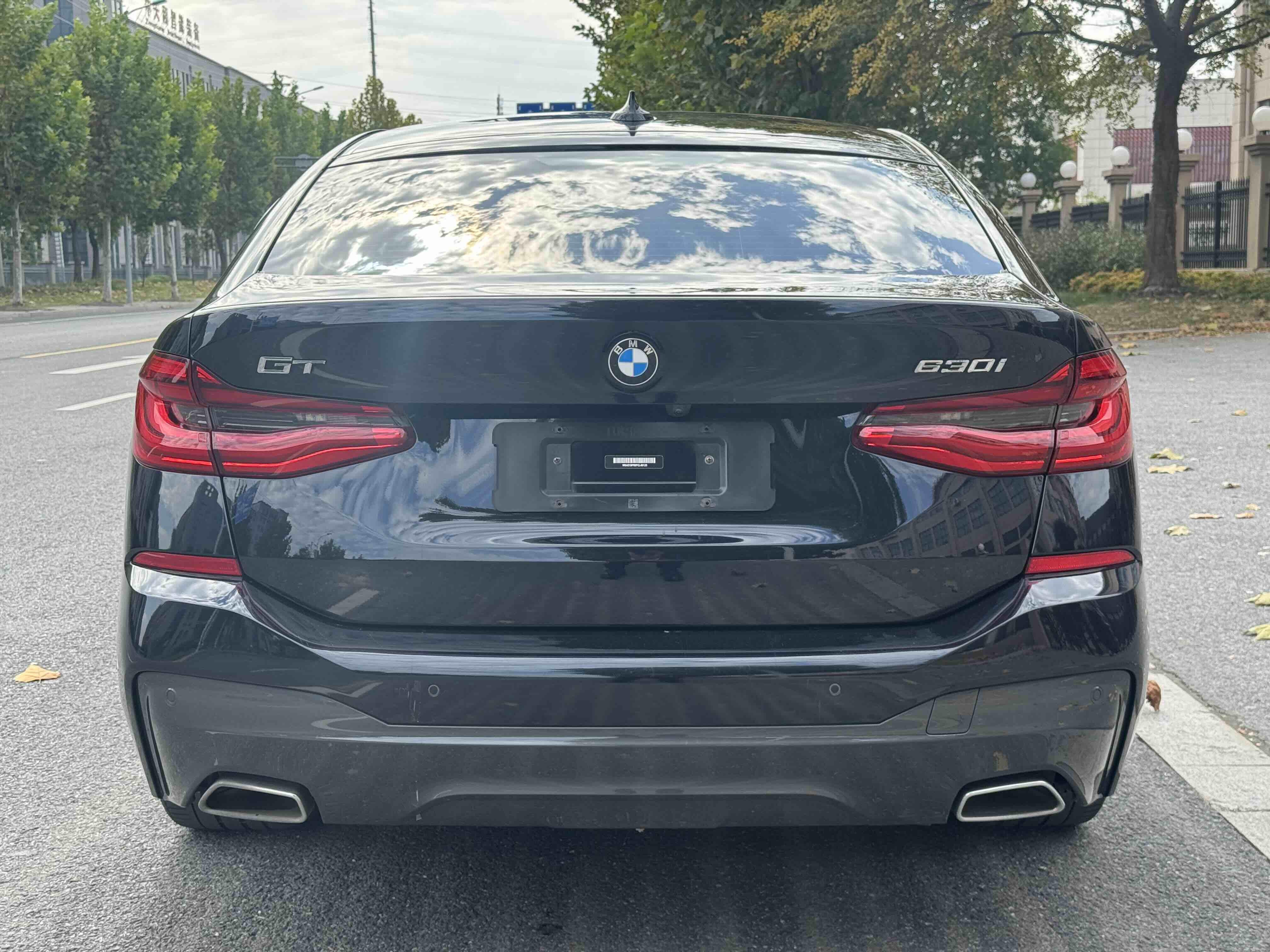 BMW 6 Series GT 2023 #9 BMW 6 Series GT 2023 car image #9