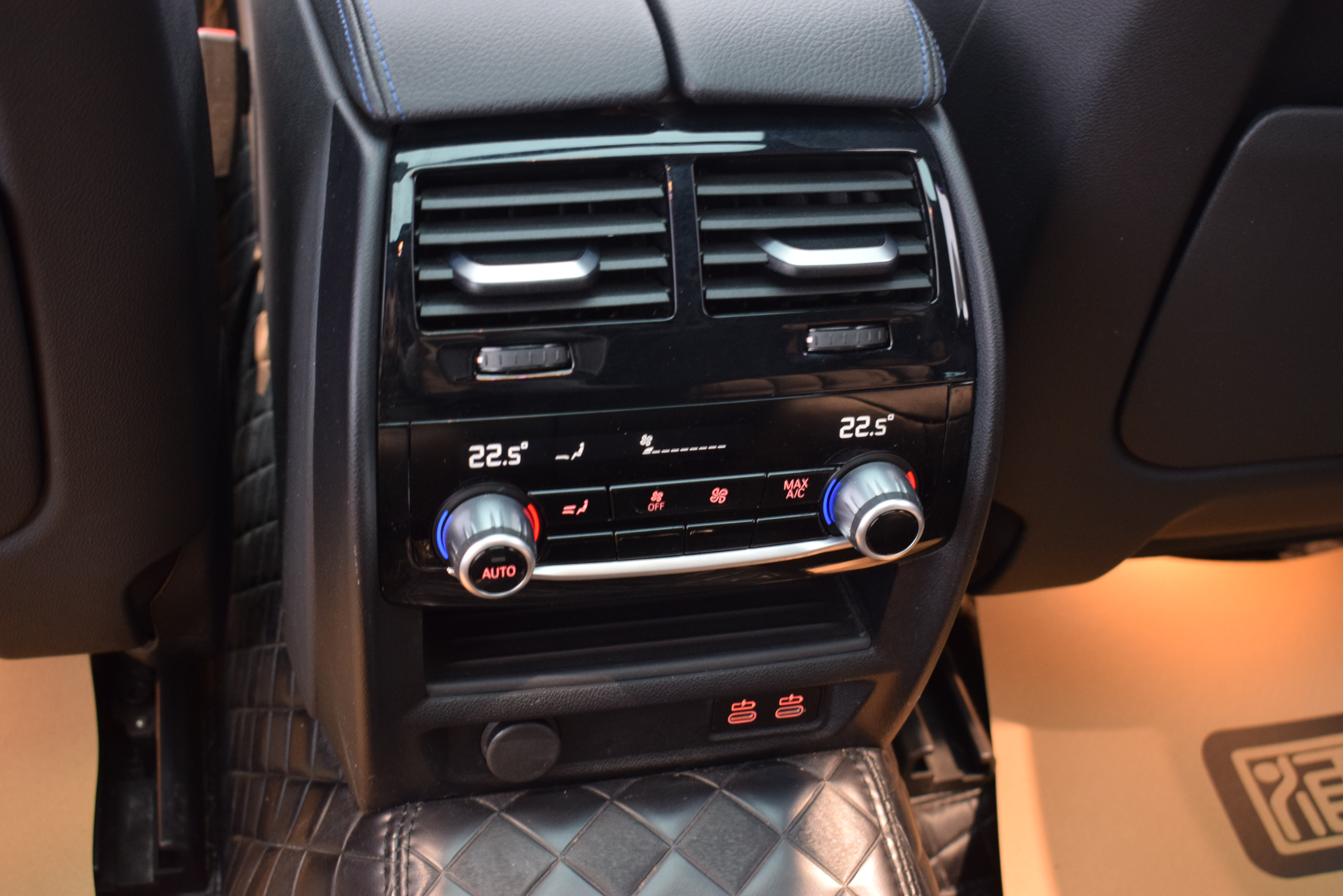 BMW 6 Series GT 2023 car image #9