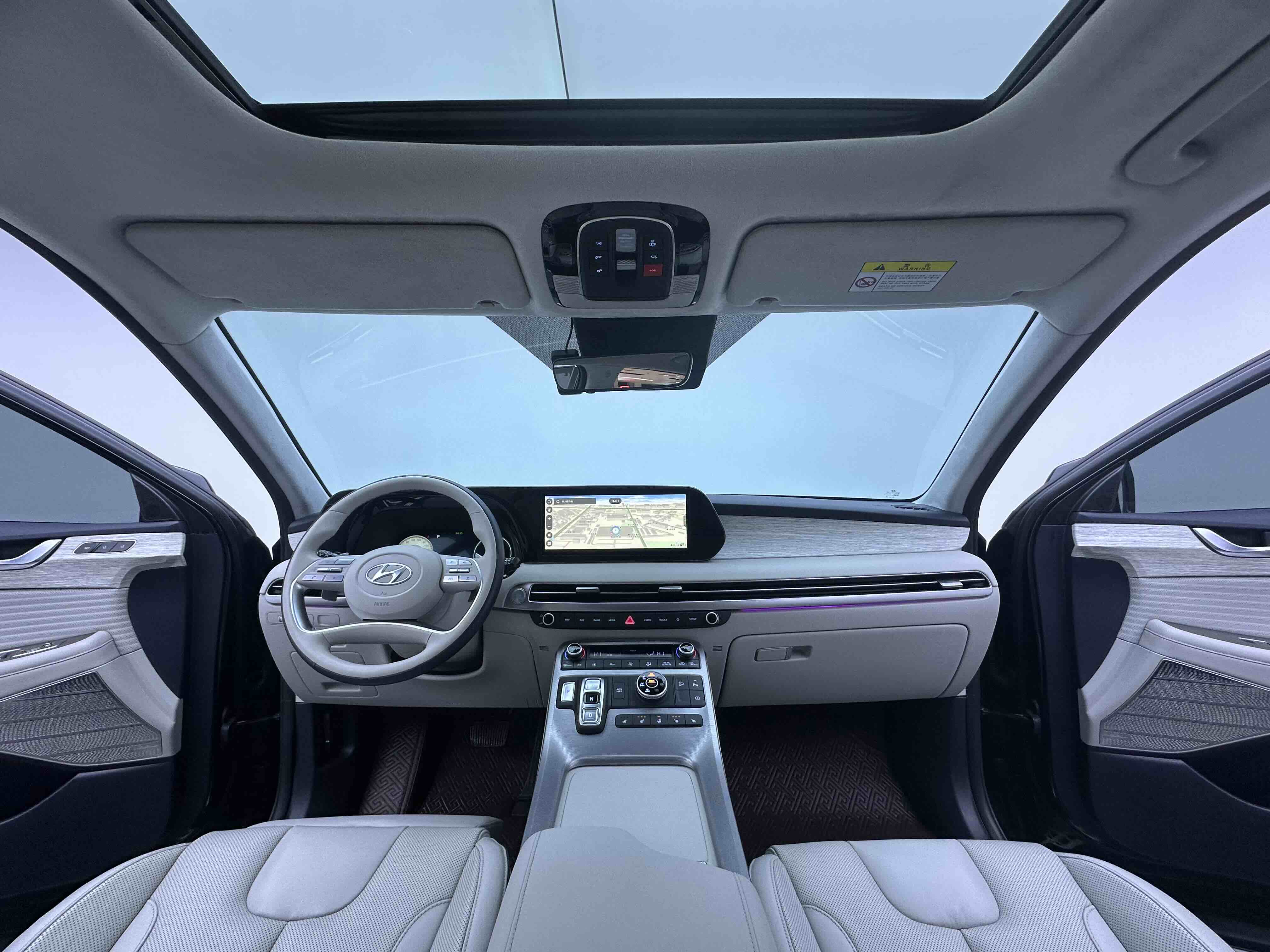 Hyundai Palisade 2024 car image #9