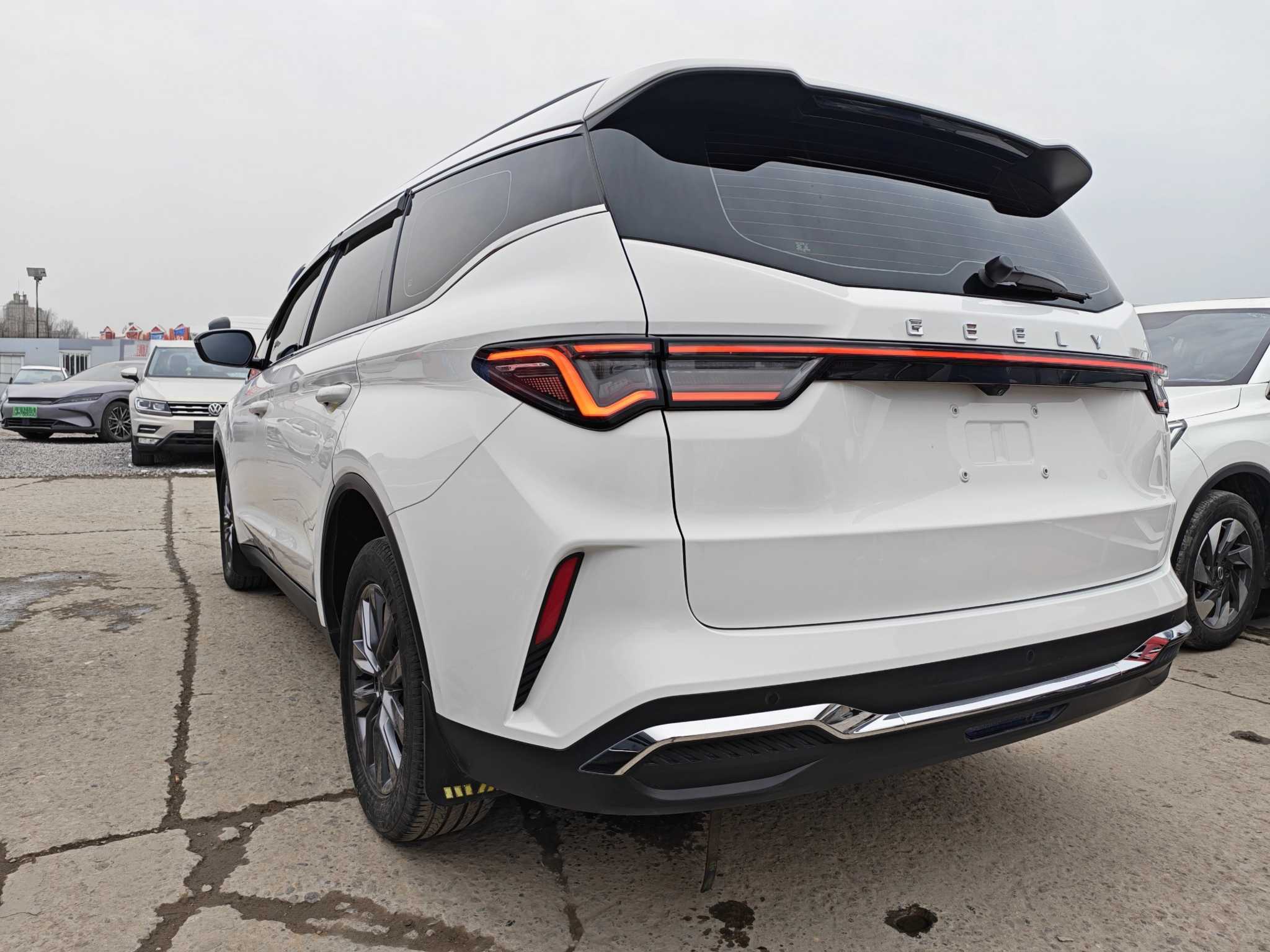 GEELY JiaJi 2023 car image #9