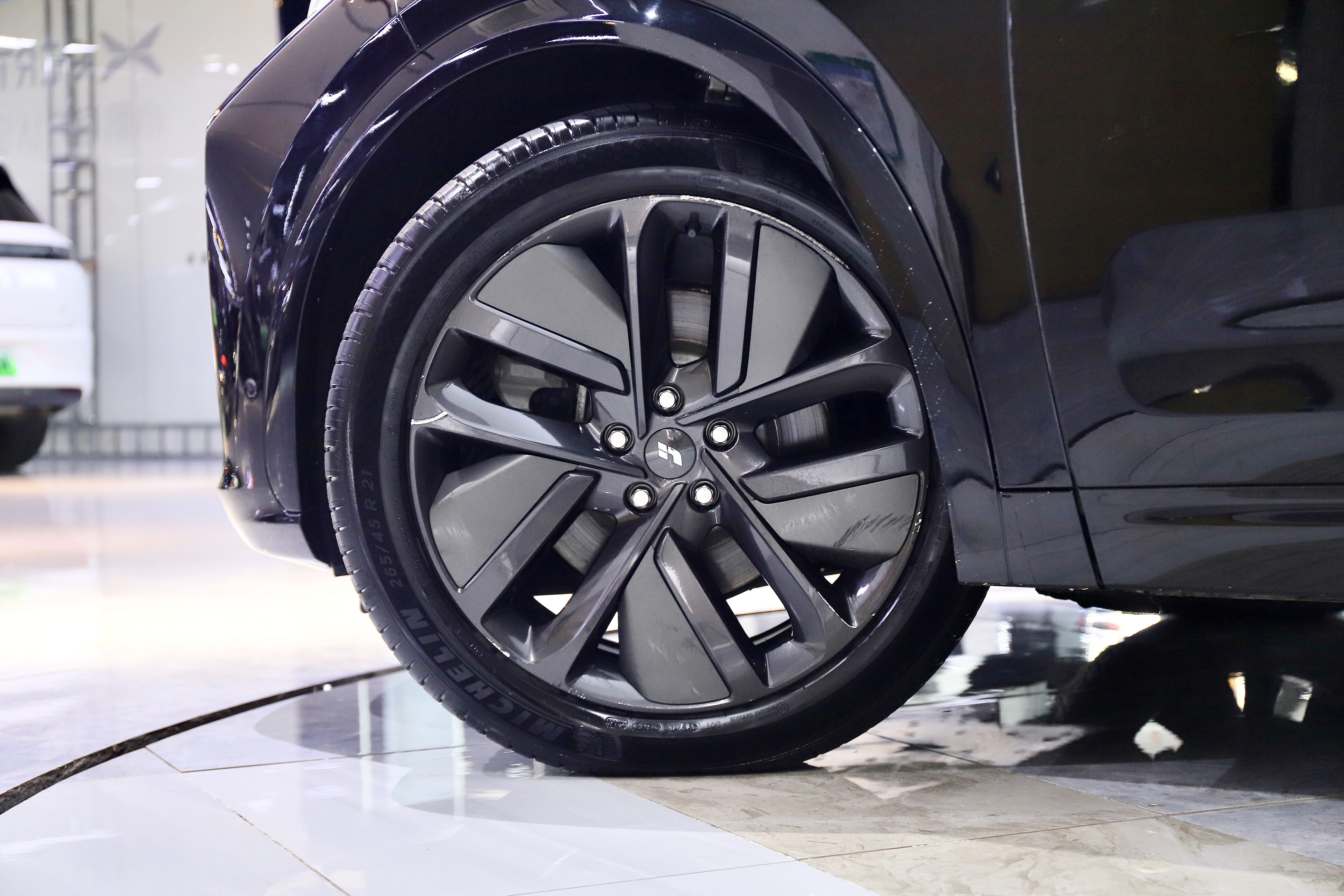 理想汽车 理想L7 2023 汽车图片 #9