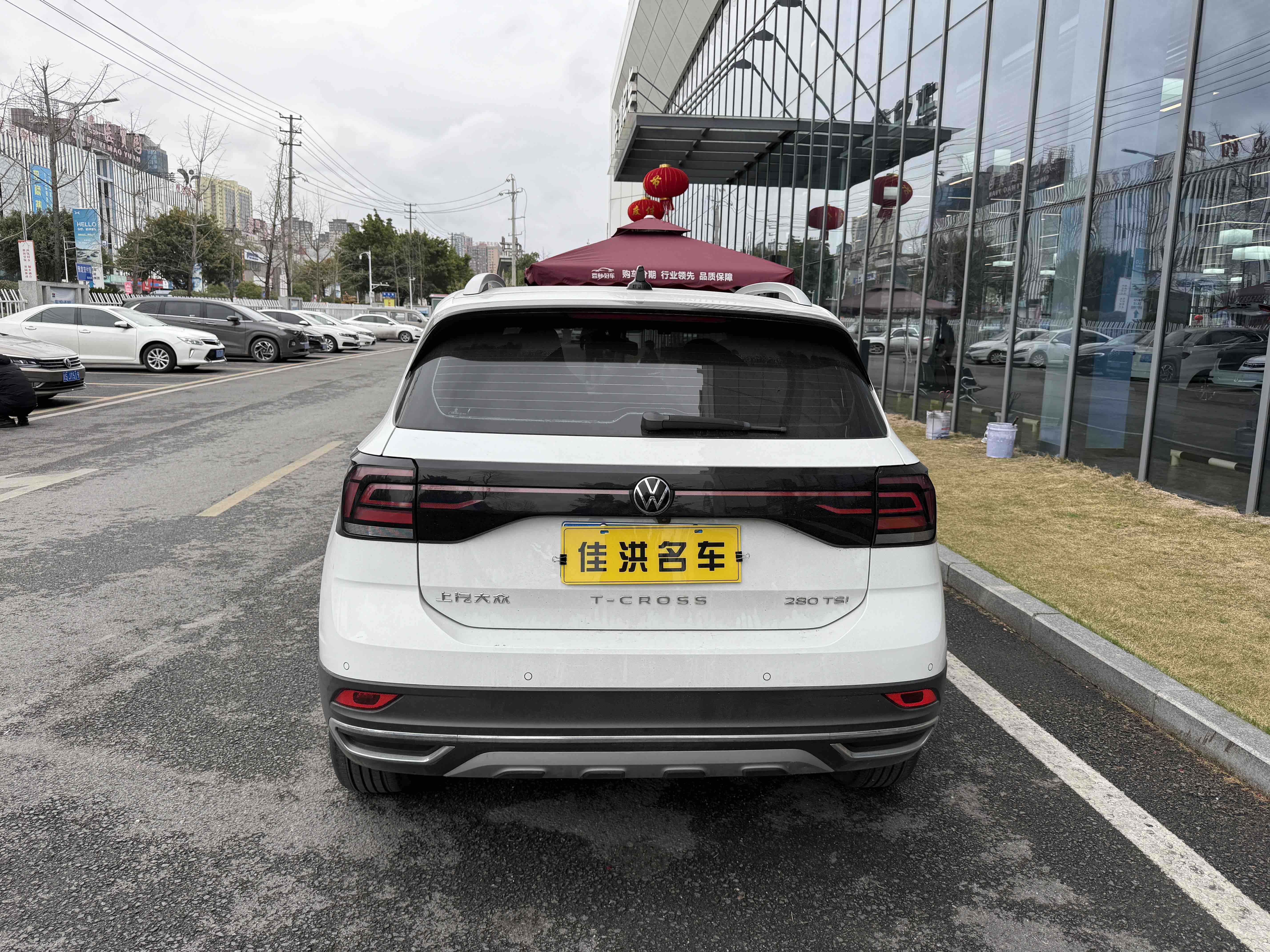 Volkswagen T-Cross 2023 car image #9