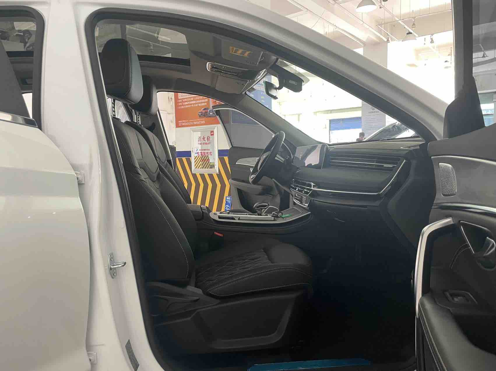 Jetour X70 PLUS 2023 #9 Jetour X70 PLUS 2023 car image #9