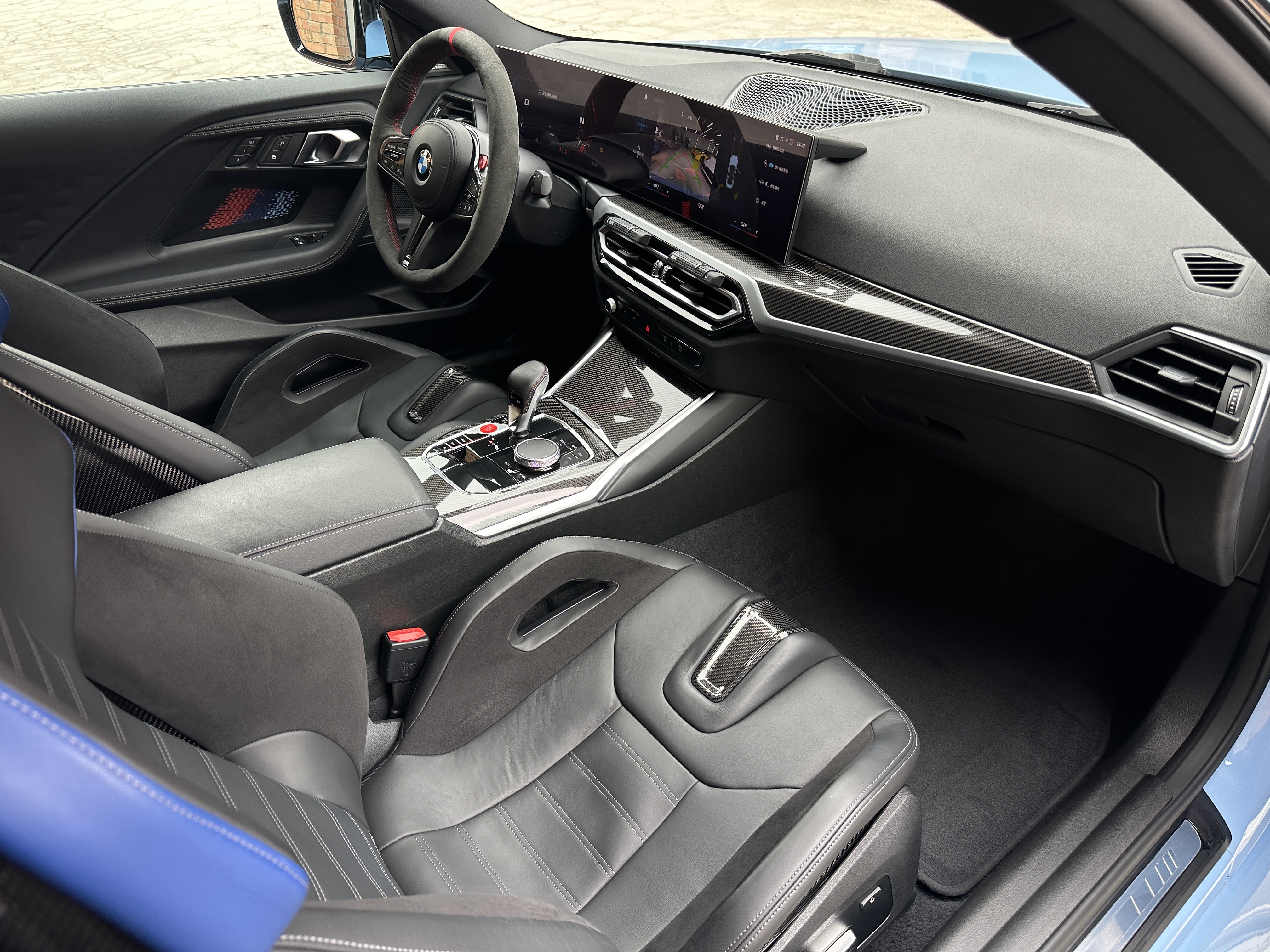 BMW M2 2024 car image #9