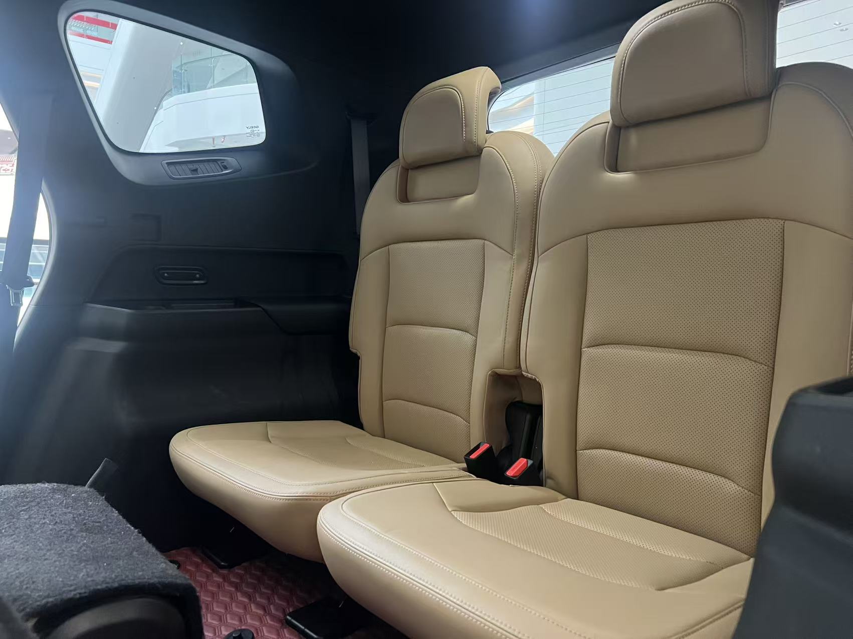 GEELY Okavango L 2023 car image #9