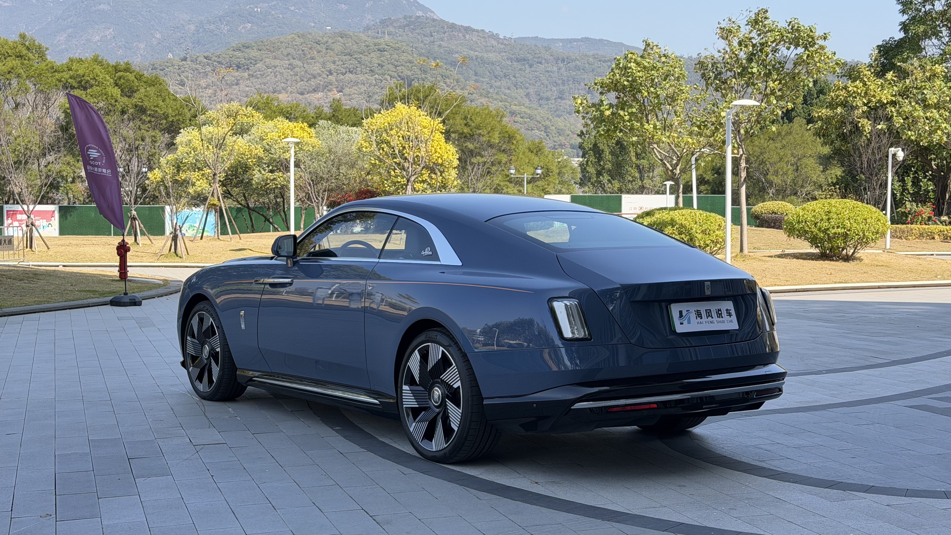 劳斯莱斯 闪灵 2024 #9 劳斯莱斯 闪灵 2024 汽车图片 #9