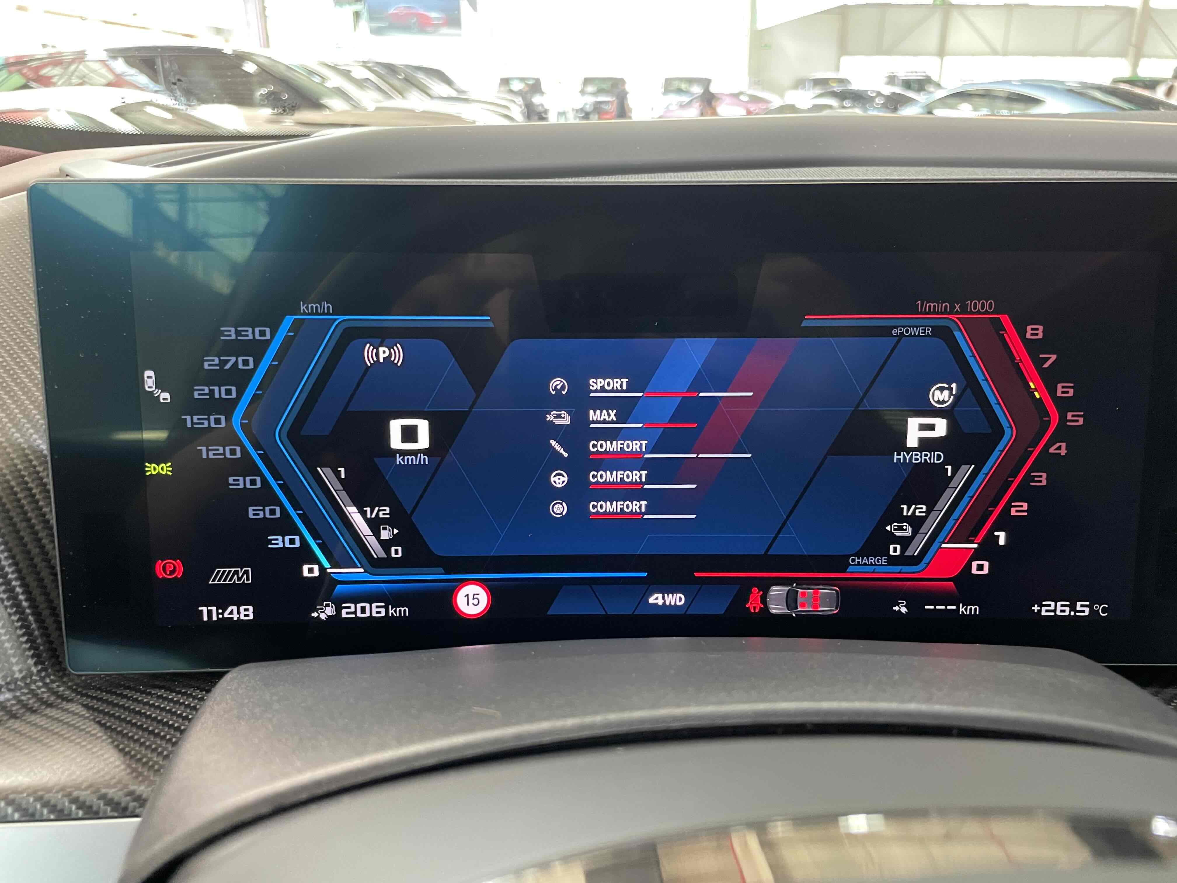 BMW XM 2024 car image #9