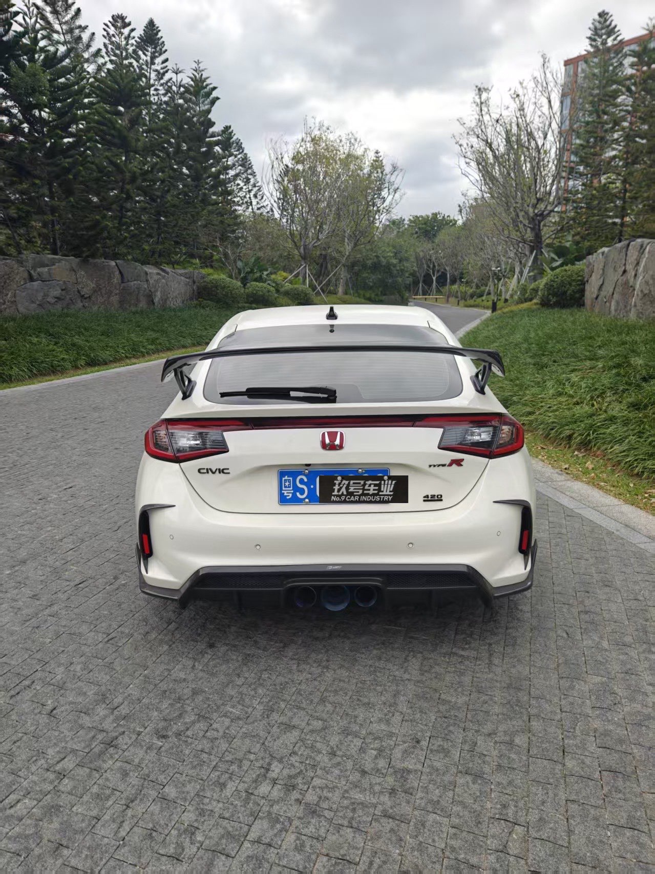 Honda Civic (Imported) 2023 car image #9