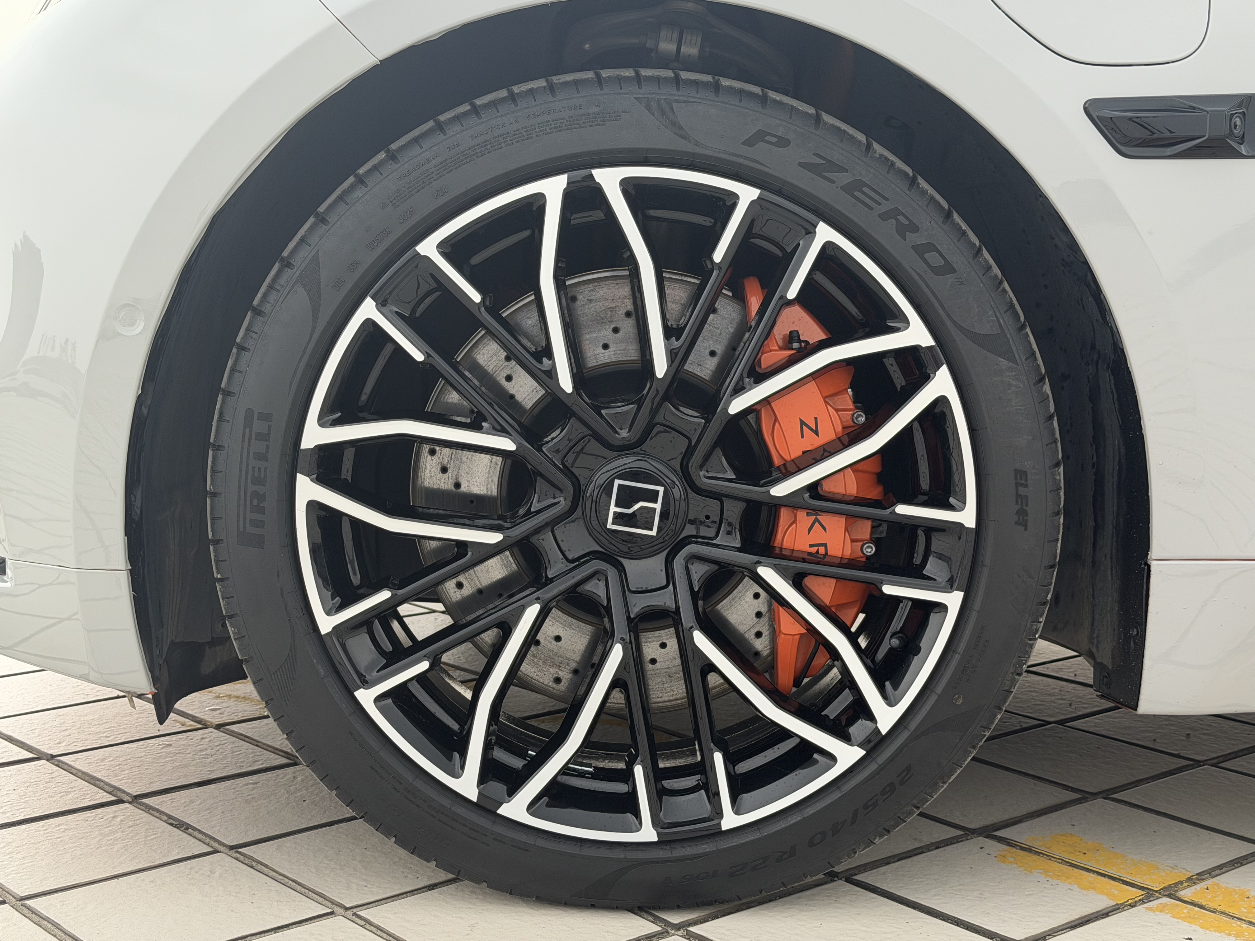 极氪 极氪001 2023 汽车图片 #9