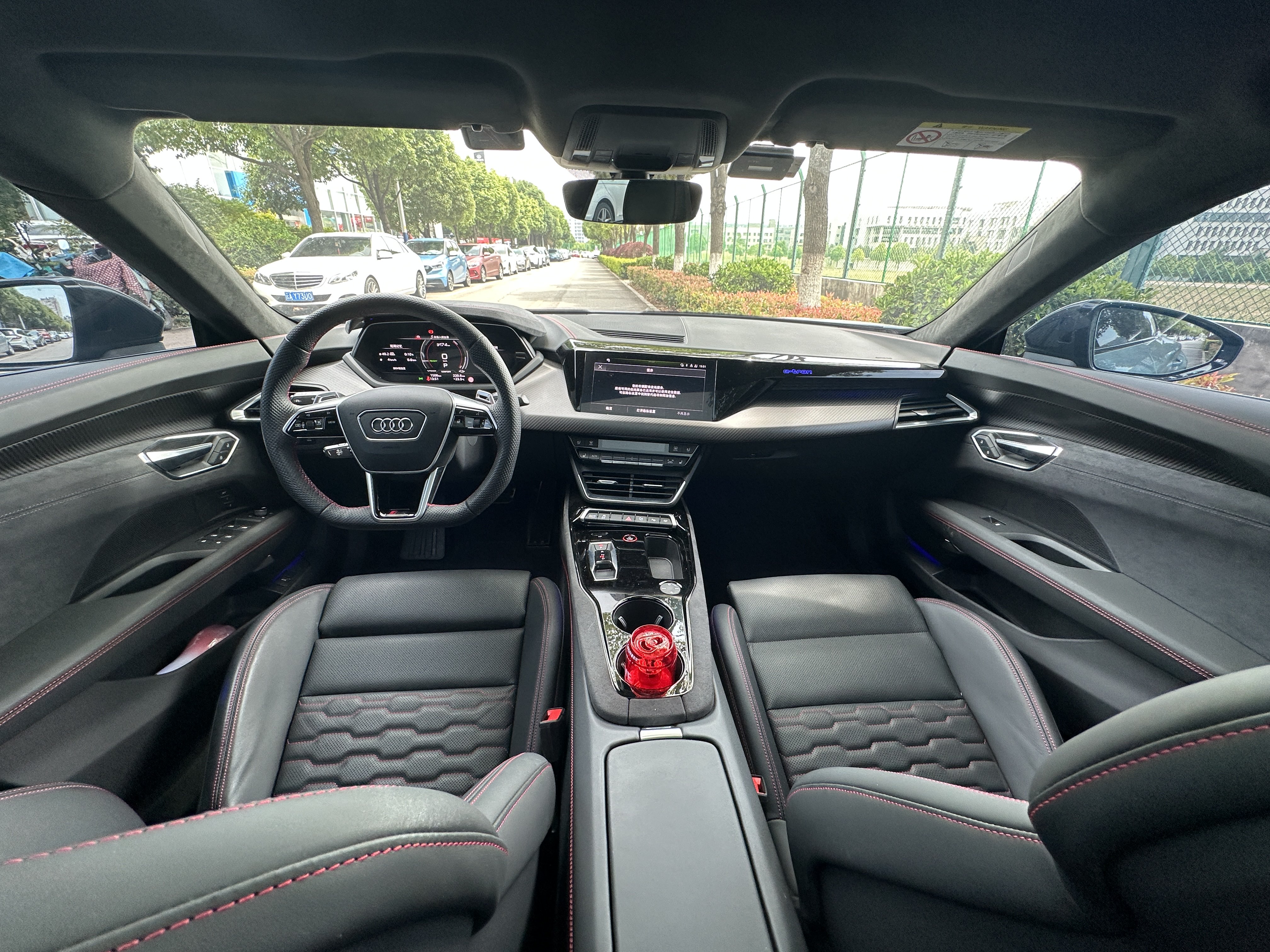 Audi RS e-tron GT 2024 #9 Audi RS e-tron GT 2024 car image #9