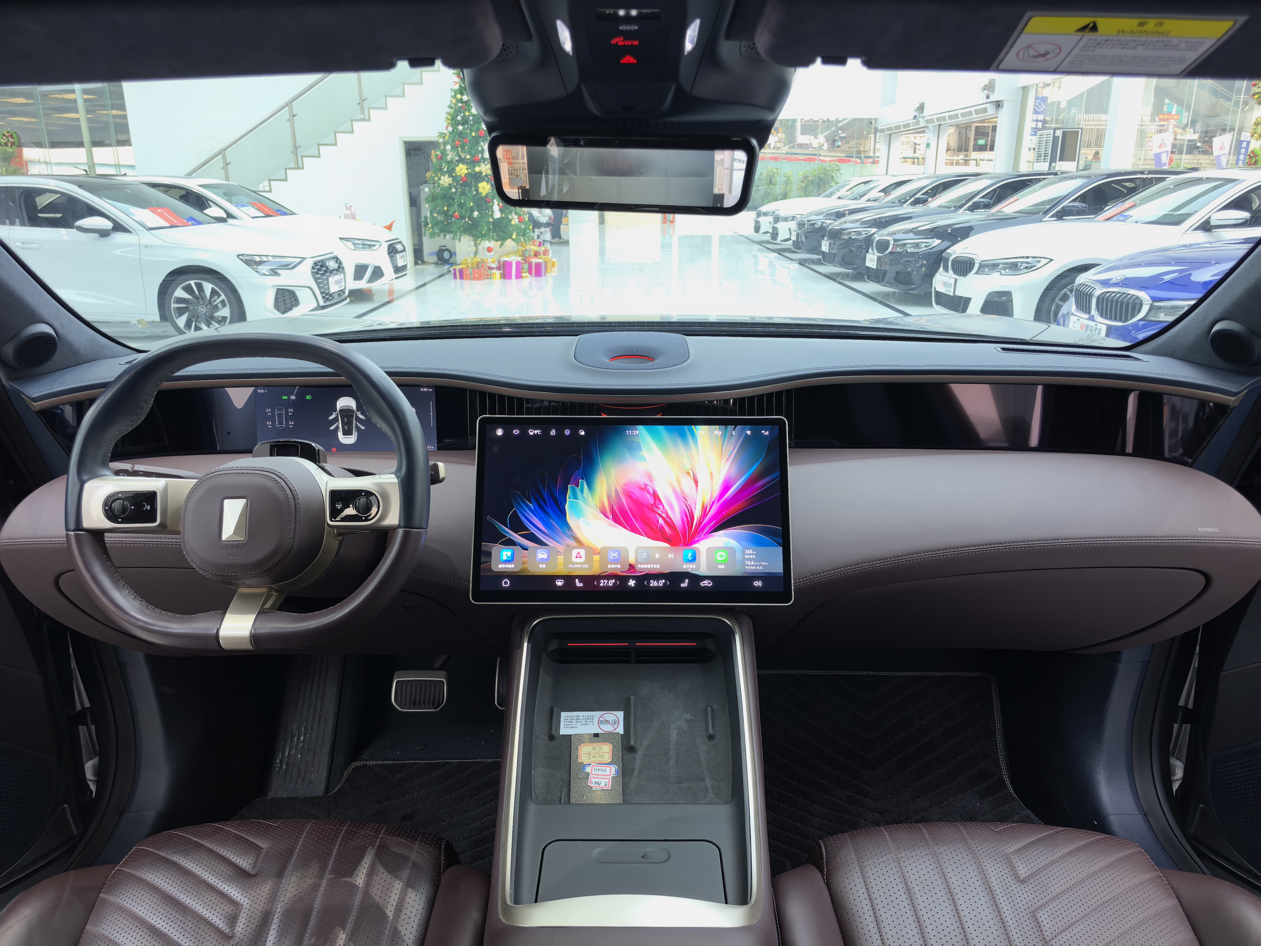 Avatr 11 2023 immagine di auto #9