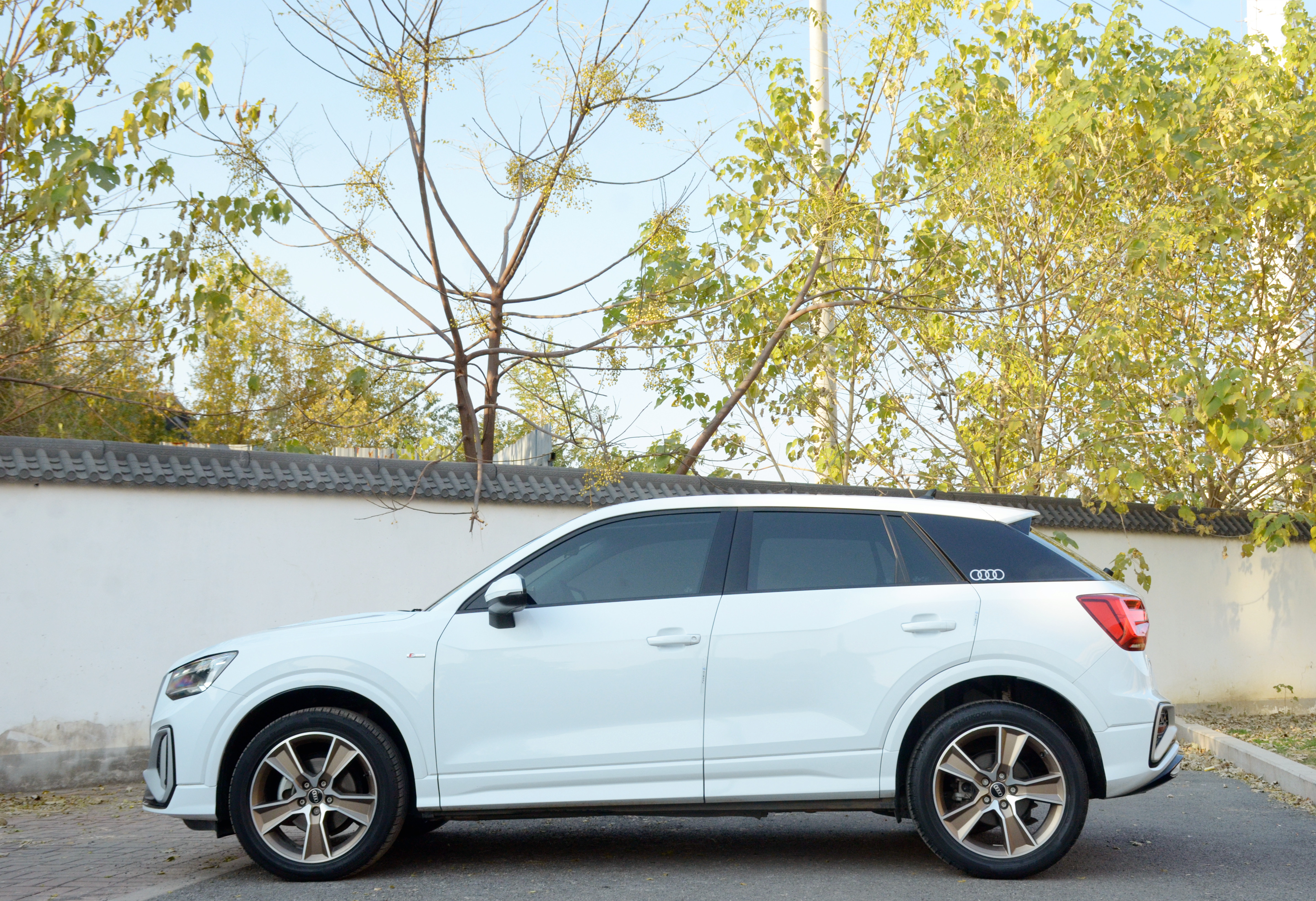 Q2L 2023 #9 Q2L 2023 car image #9
