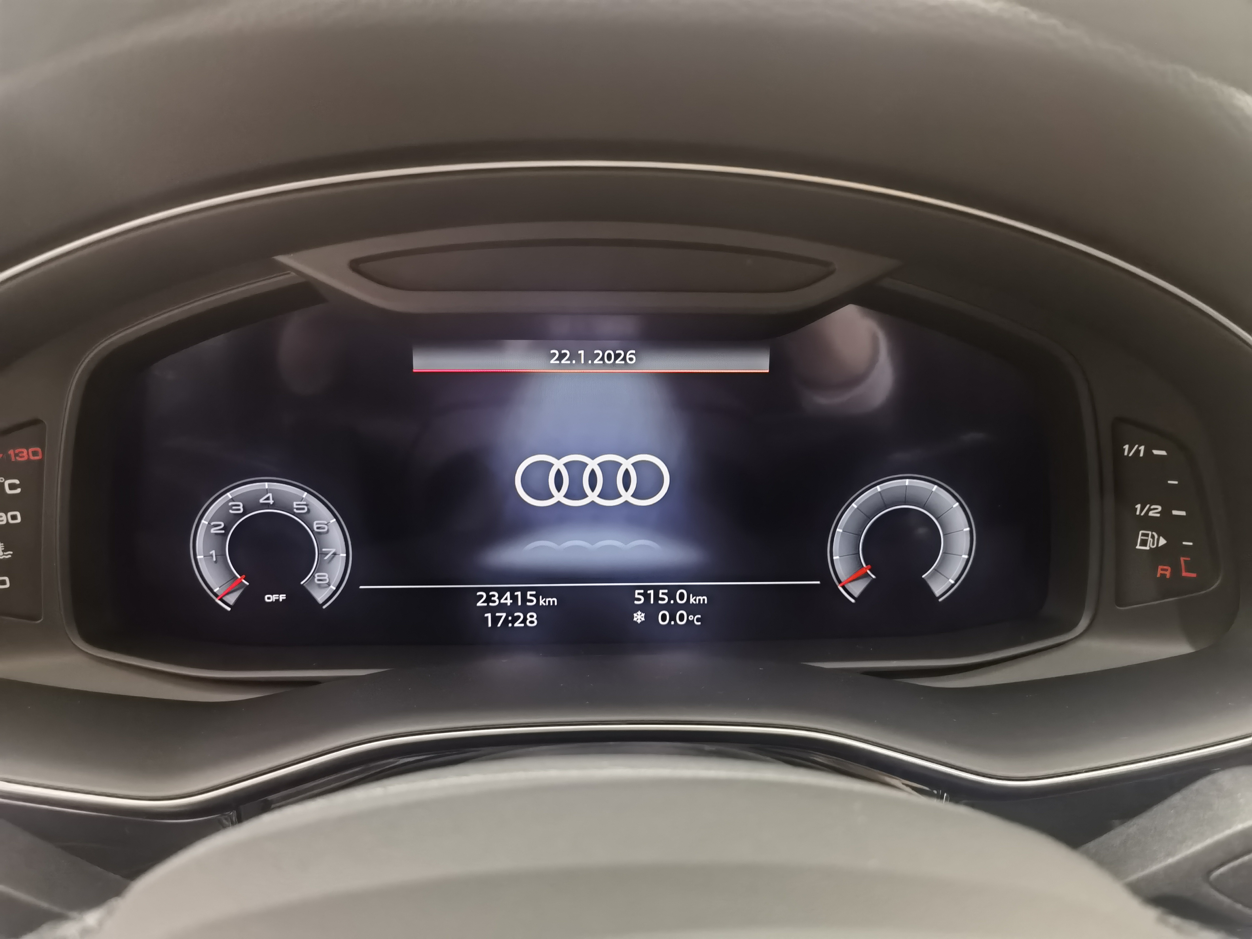 Audi Q8 2023 car image #9