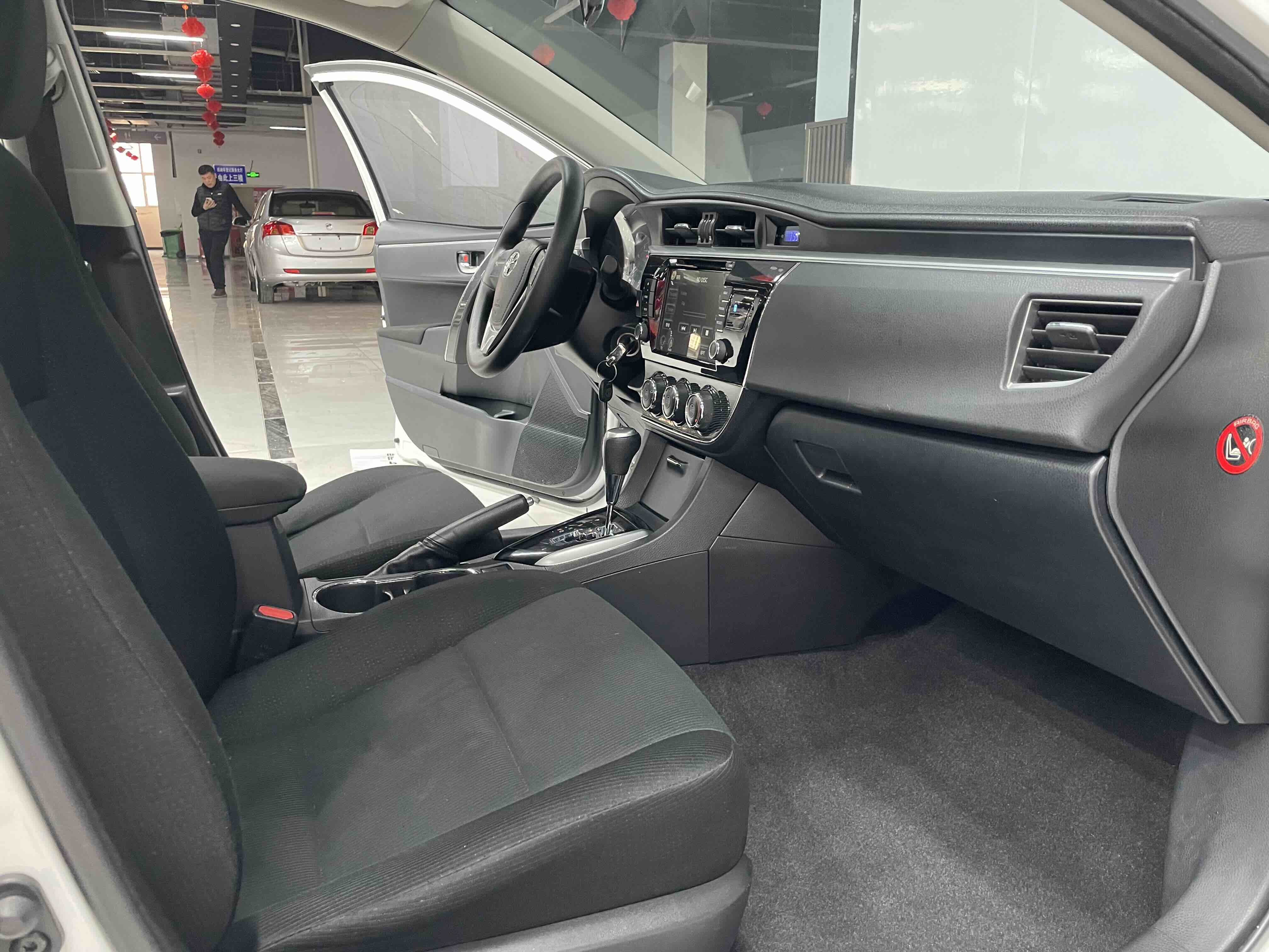 Corolla 2016 car image #9