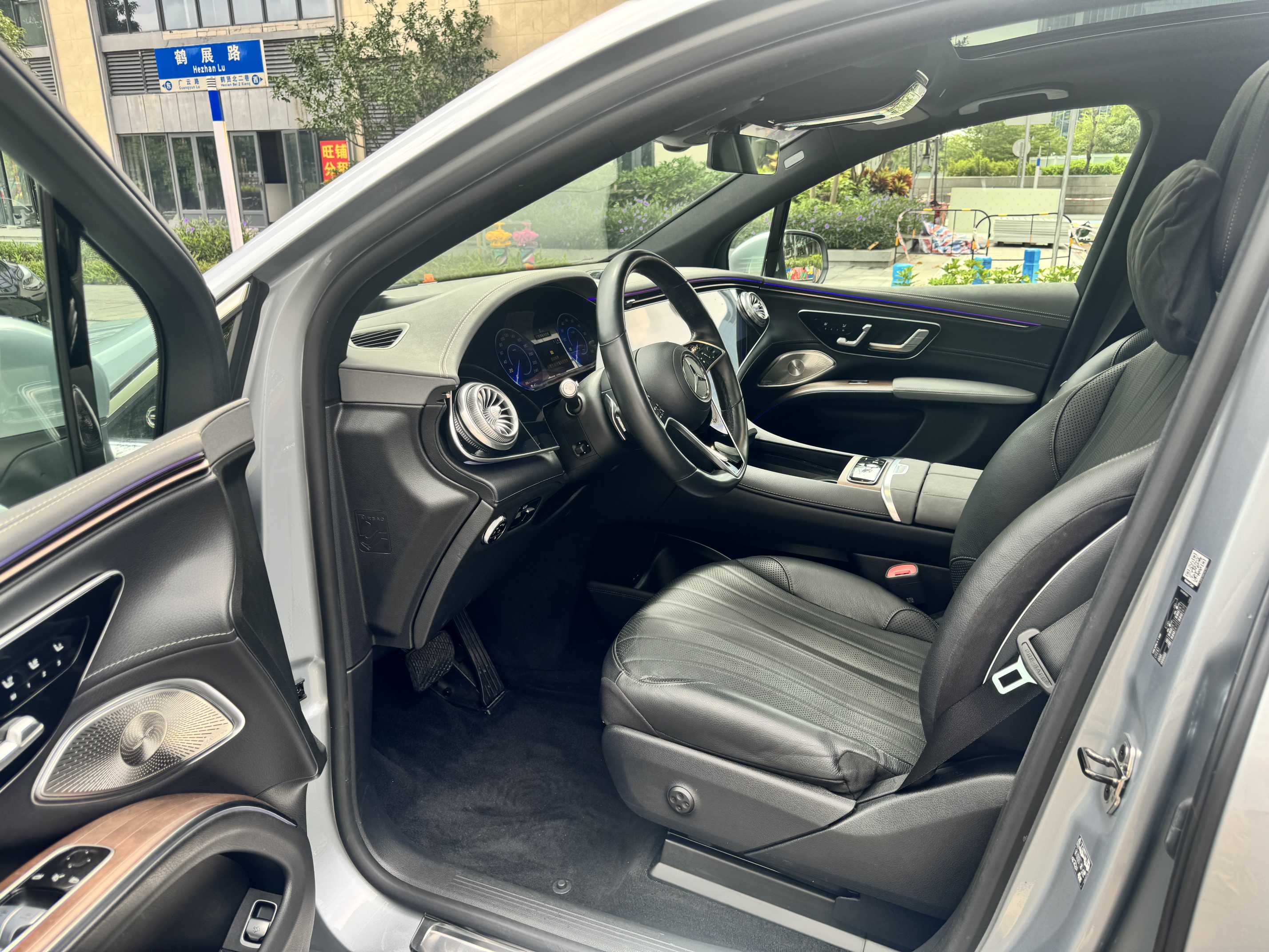 Mercedes-Benz EQS SUV 2023 car image #9