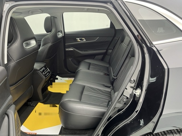 Changan UNI-K iDD 2023 #9 Changan UNI-K iDD 2023 car image #9