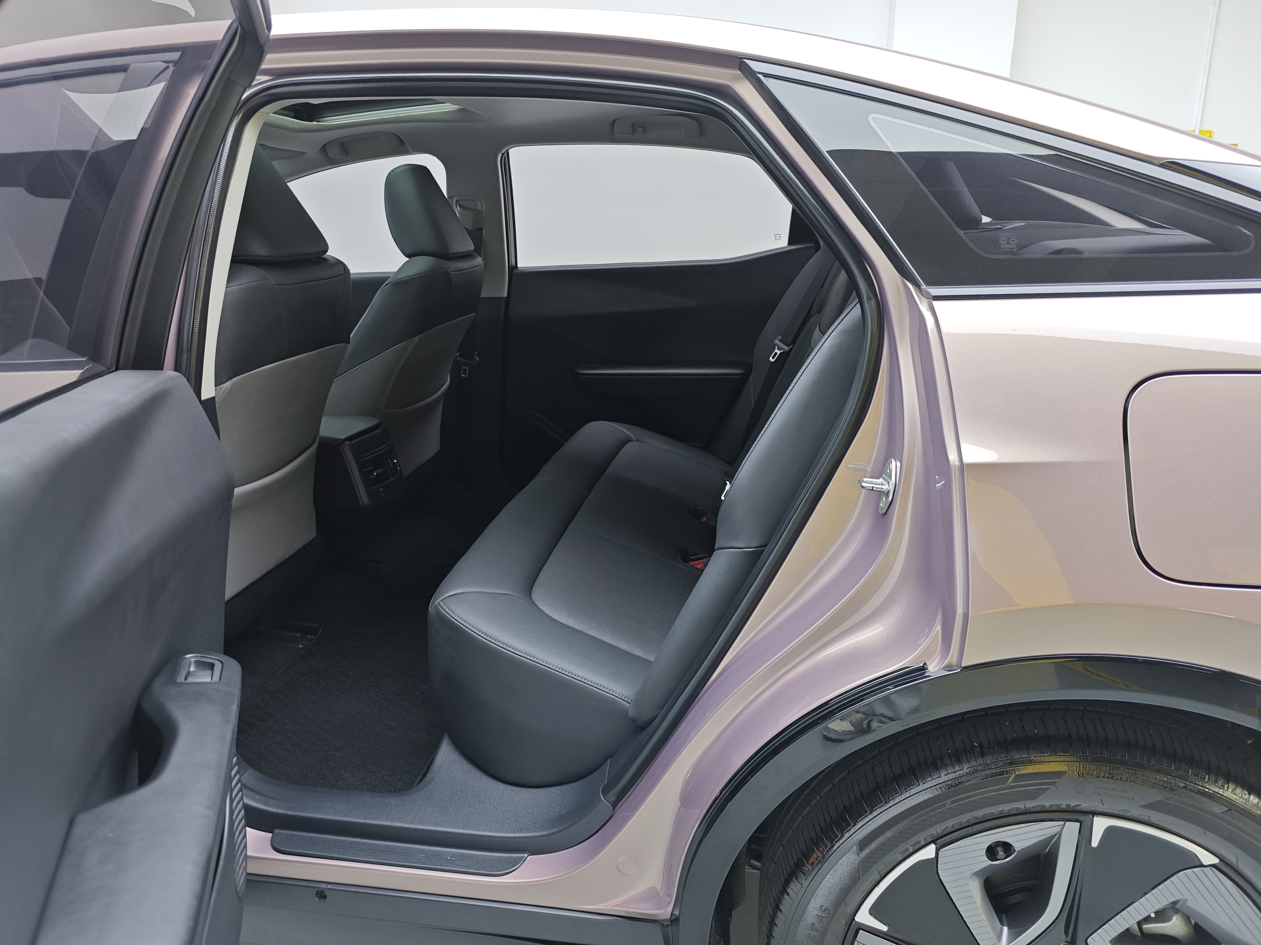 Toyota bZ3 2023 #9 Toyota bZ3 2023 immagine di auto #9