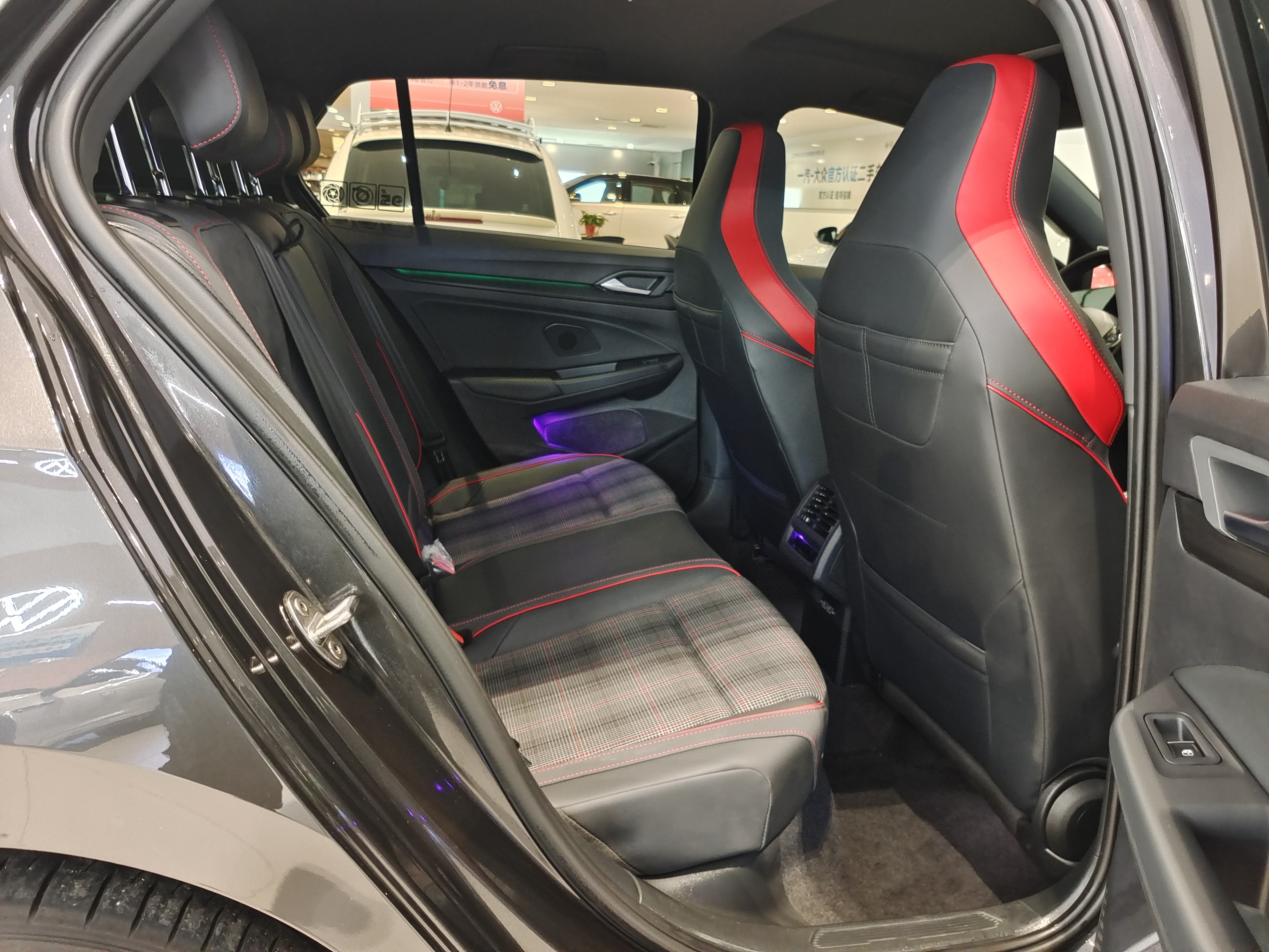 Volkswagen GolfGTI 2023 car image #9