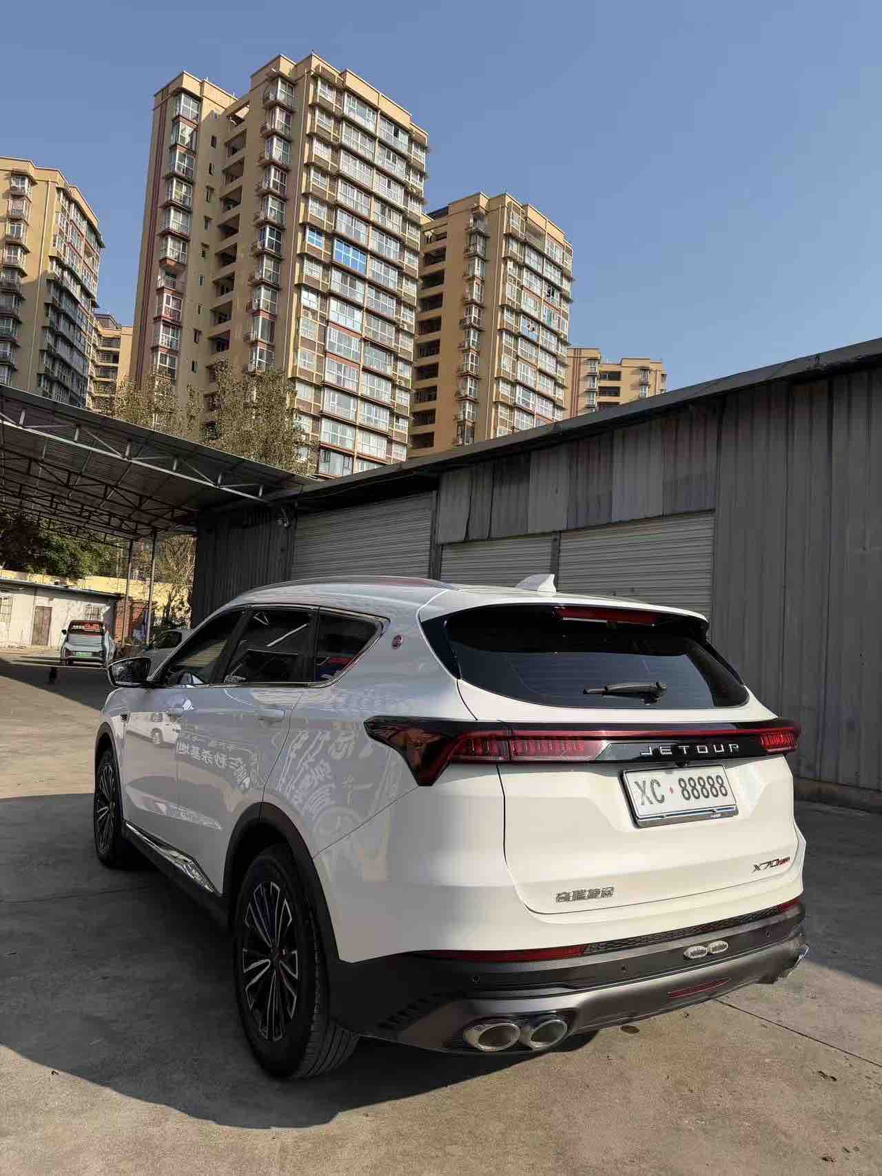 X70 PLUS 2023 car image #9