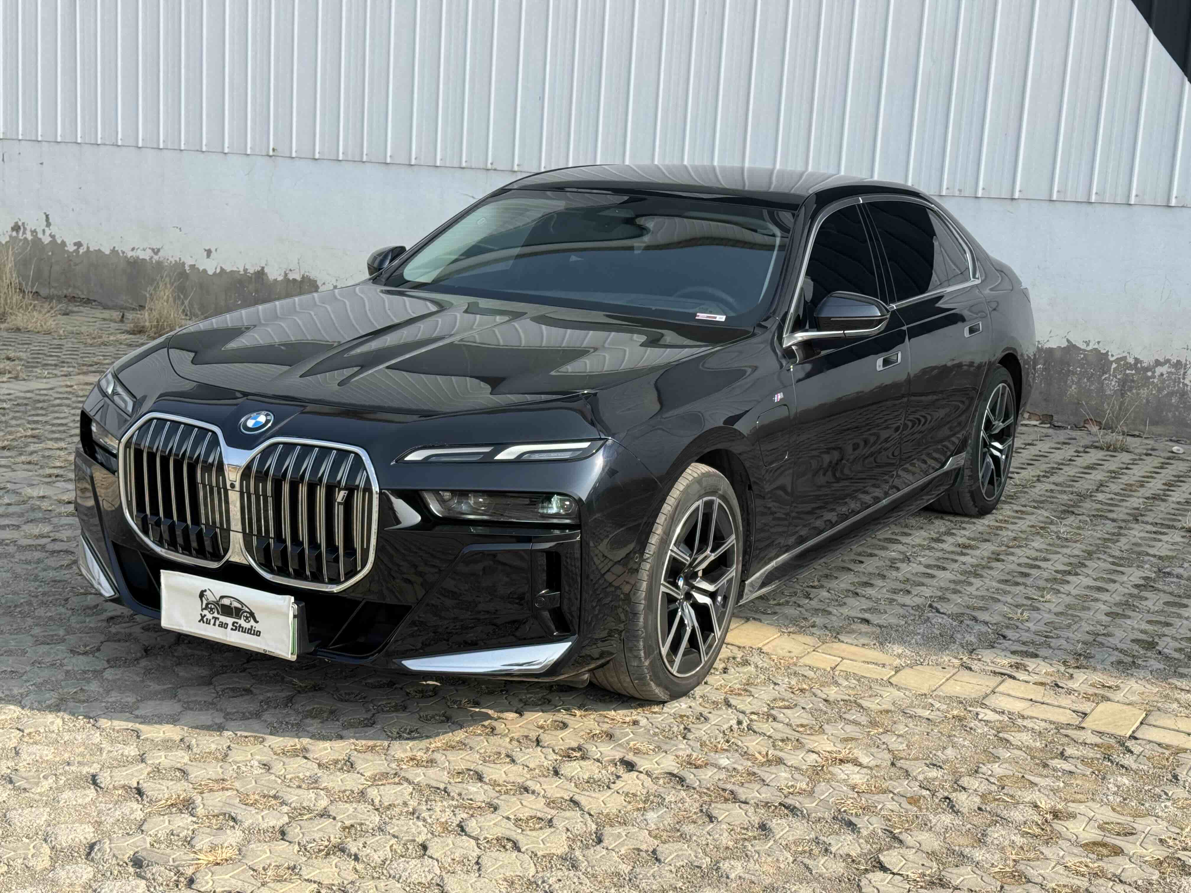 BMW i7 2023 #9 BMW i7 2023 car image #9