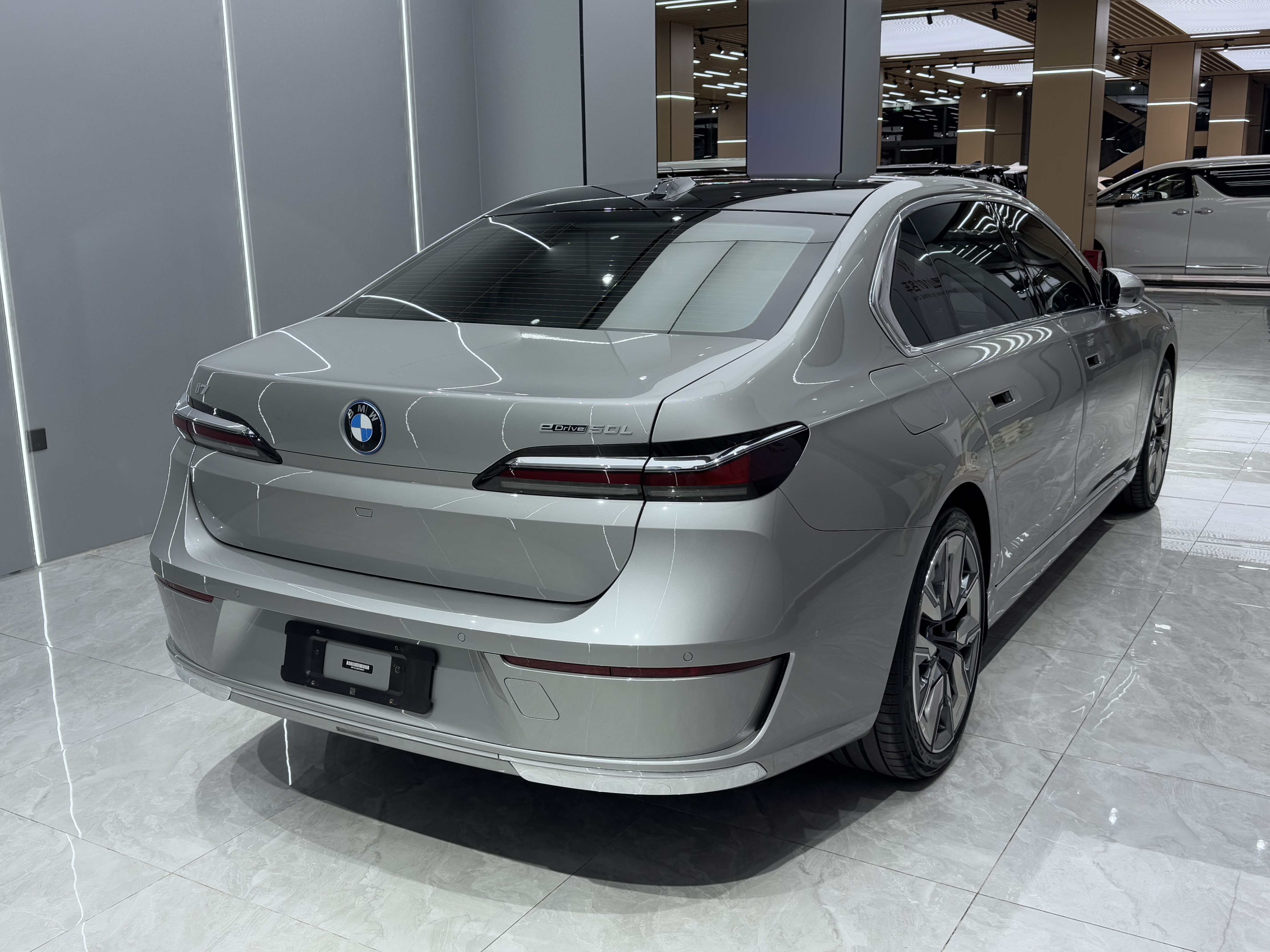 BMW i7 2023 immagine di auto #9
