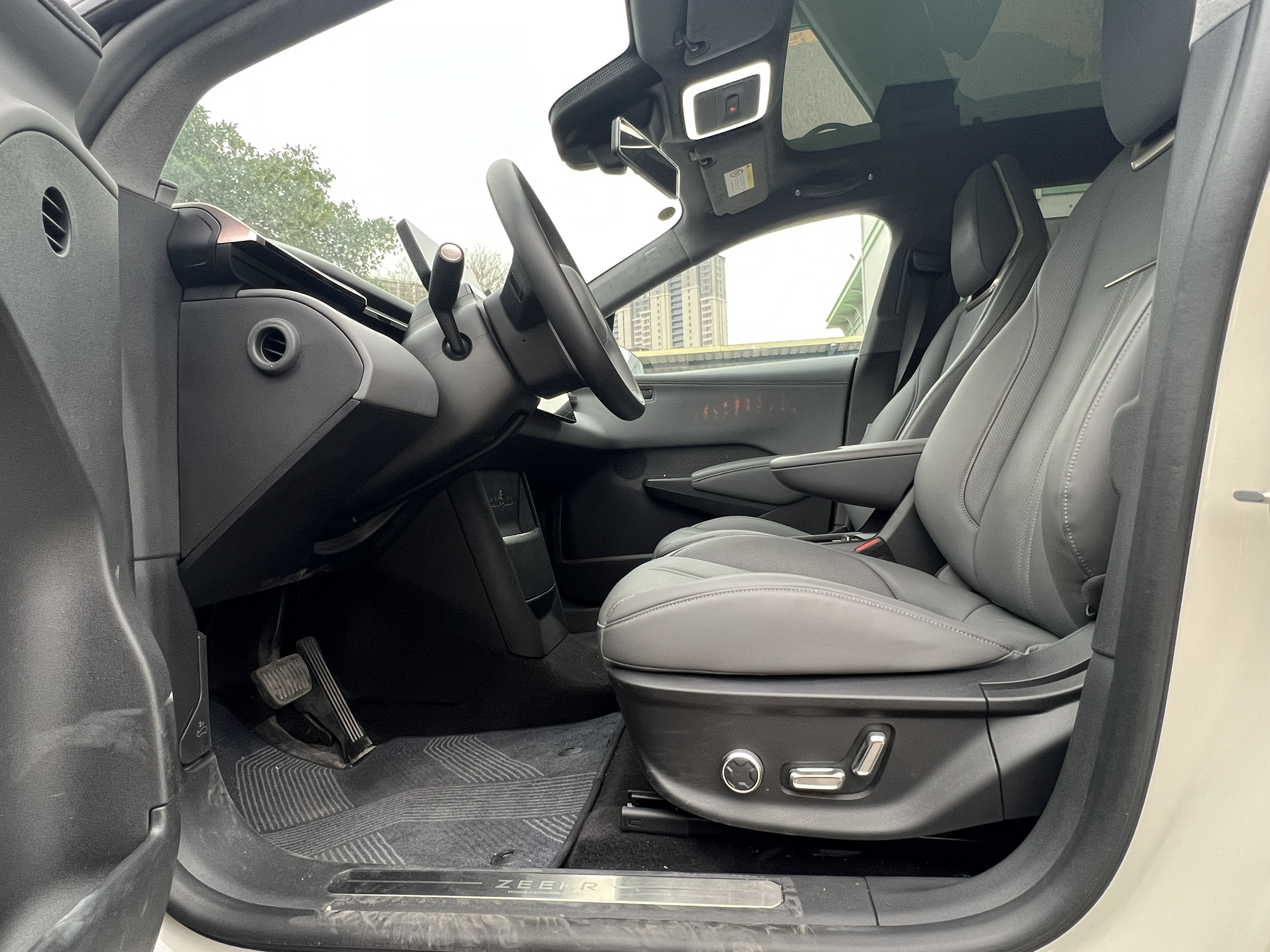 Zeekr X 2023 car image #9